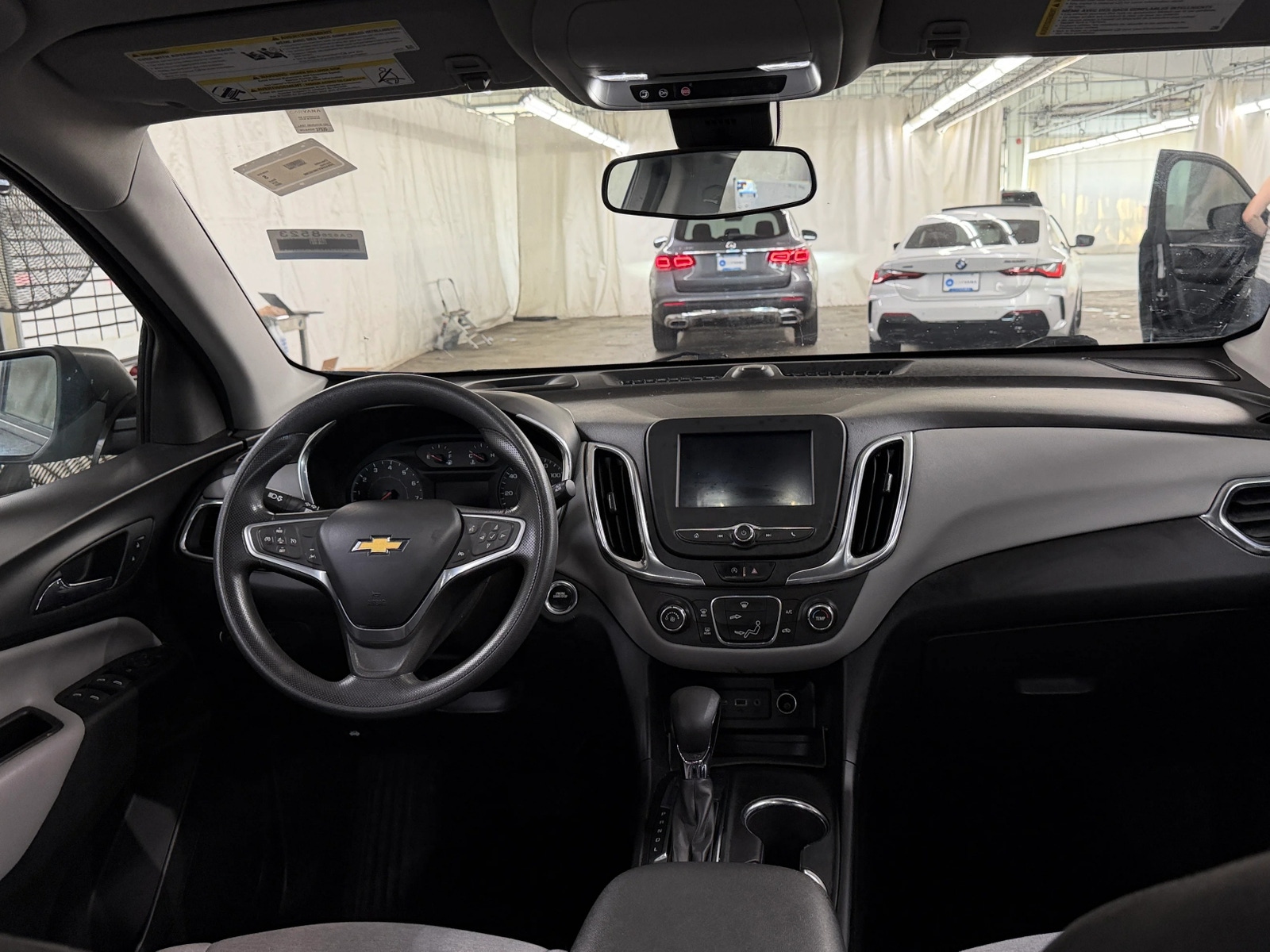 Thumbnail: 2022 Chevrolet Equinox - 3