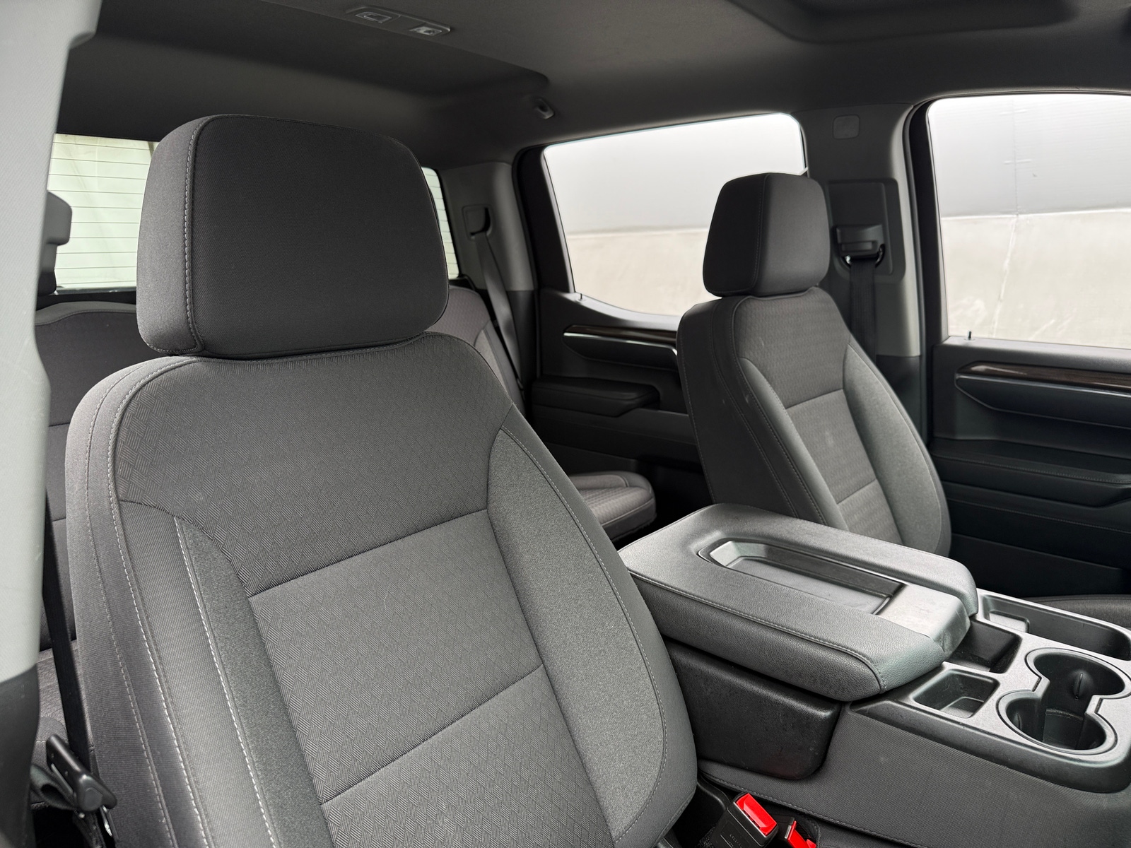 Thumbnail: 2025 Chevrolet Silverado 1500 - 2