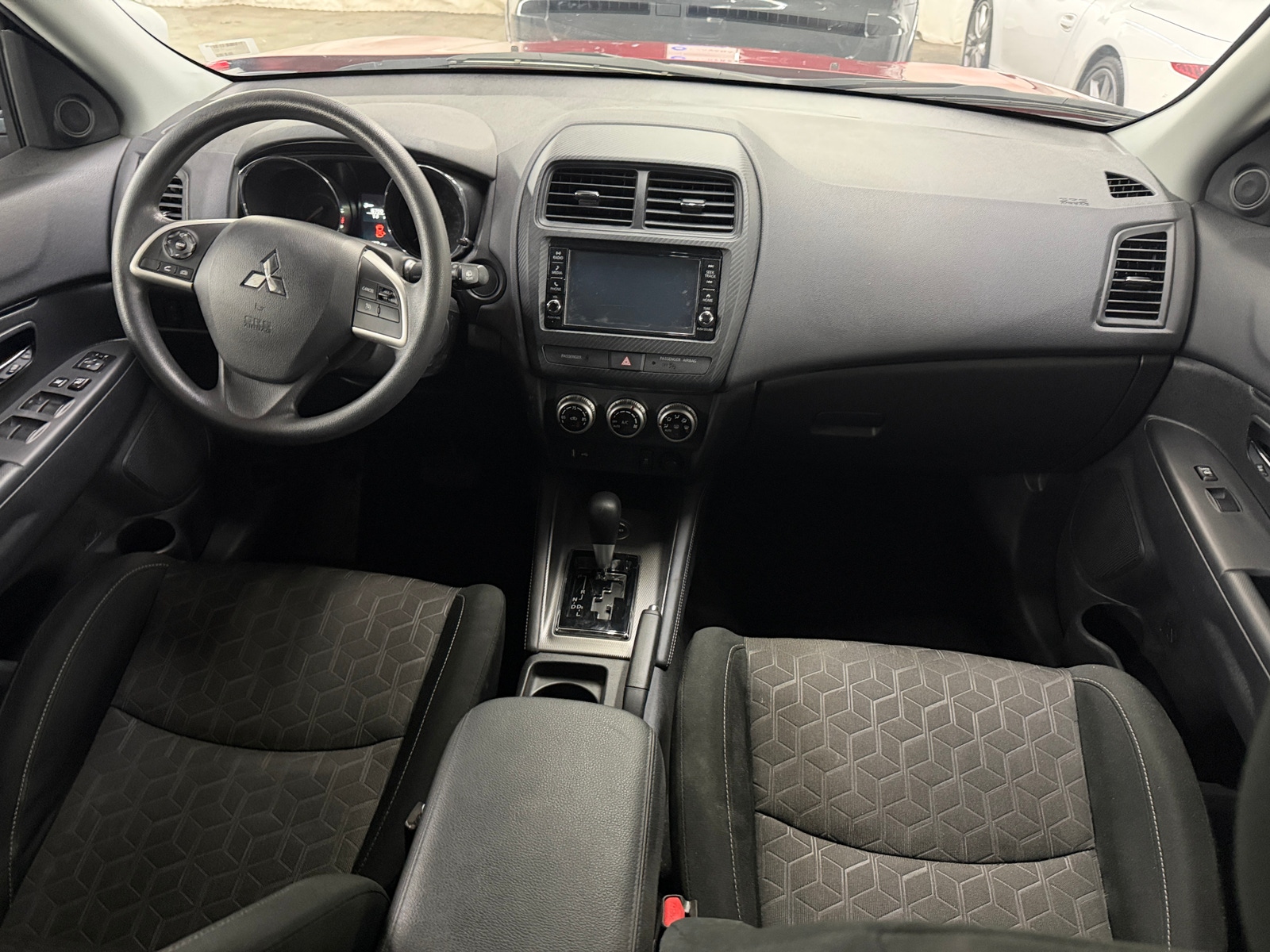 Thumbnail: 2025 Mitsubishi Outlander Sport - 3