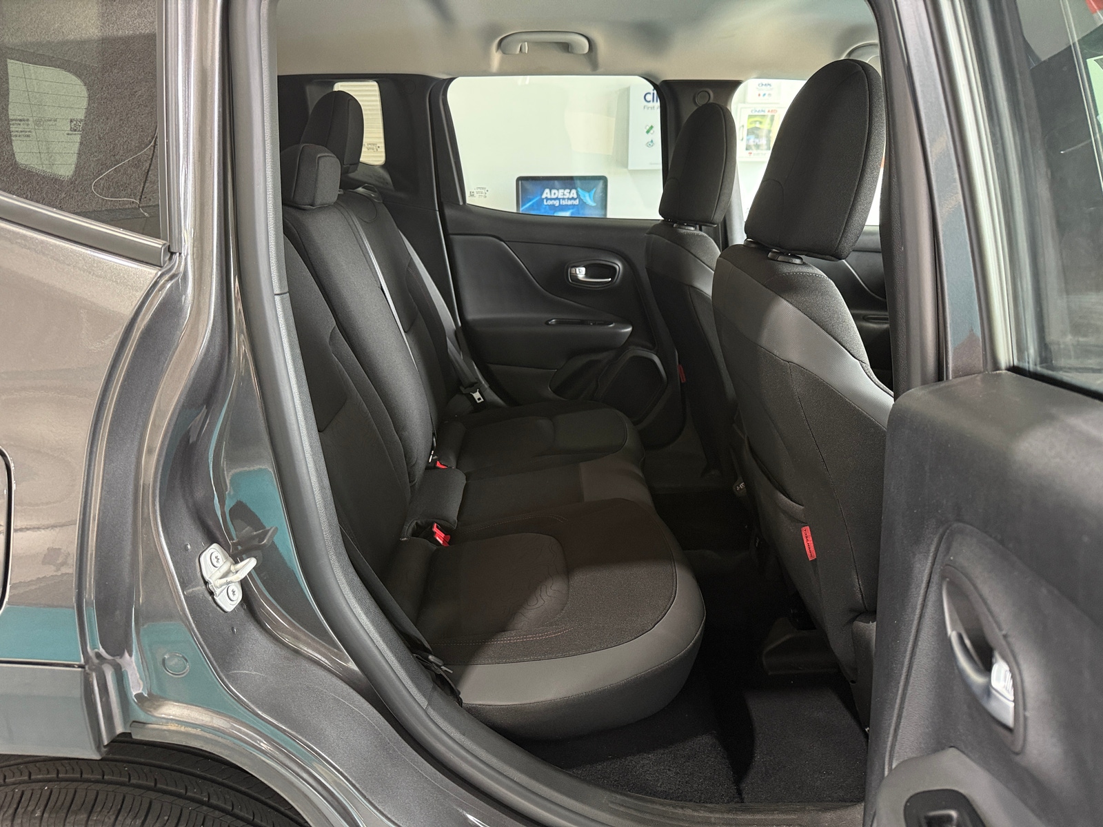 Thumbnail: 2020 Jeep Renegade - 6
