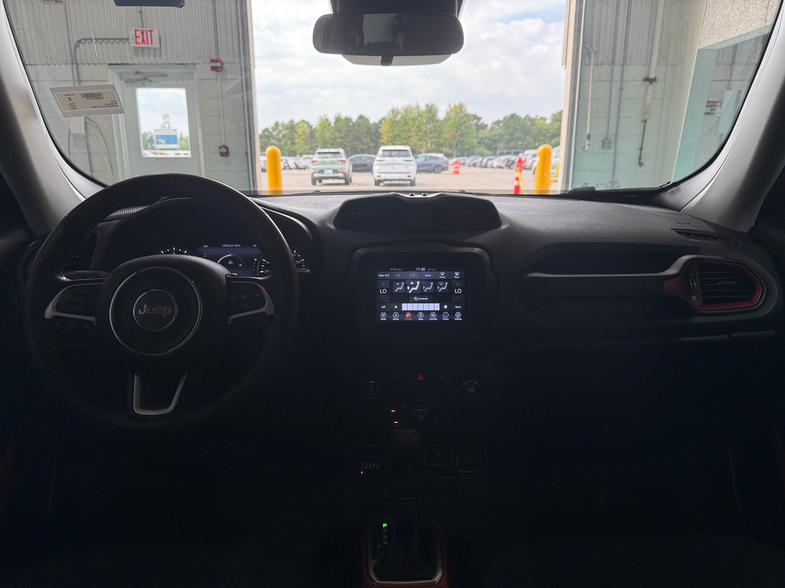 Thumbnail: 2020 Jeep Renegade - 3