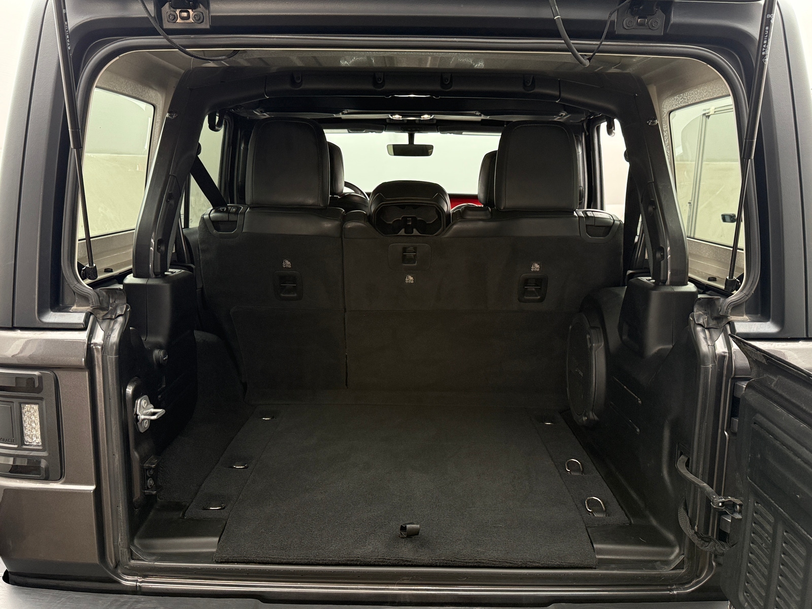 Thumbnail: 2022 Jeep Wrangler - 6