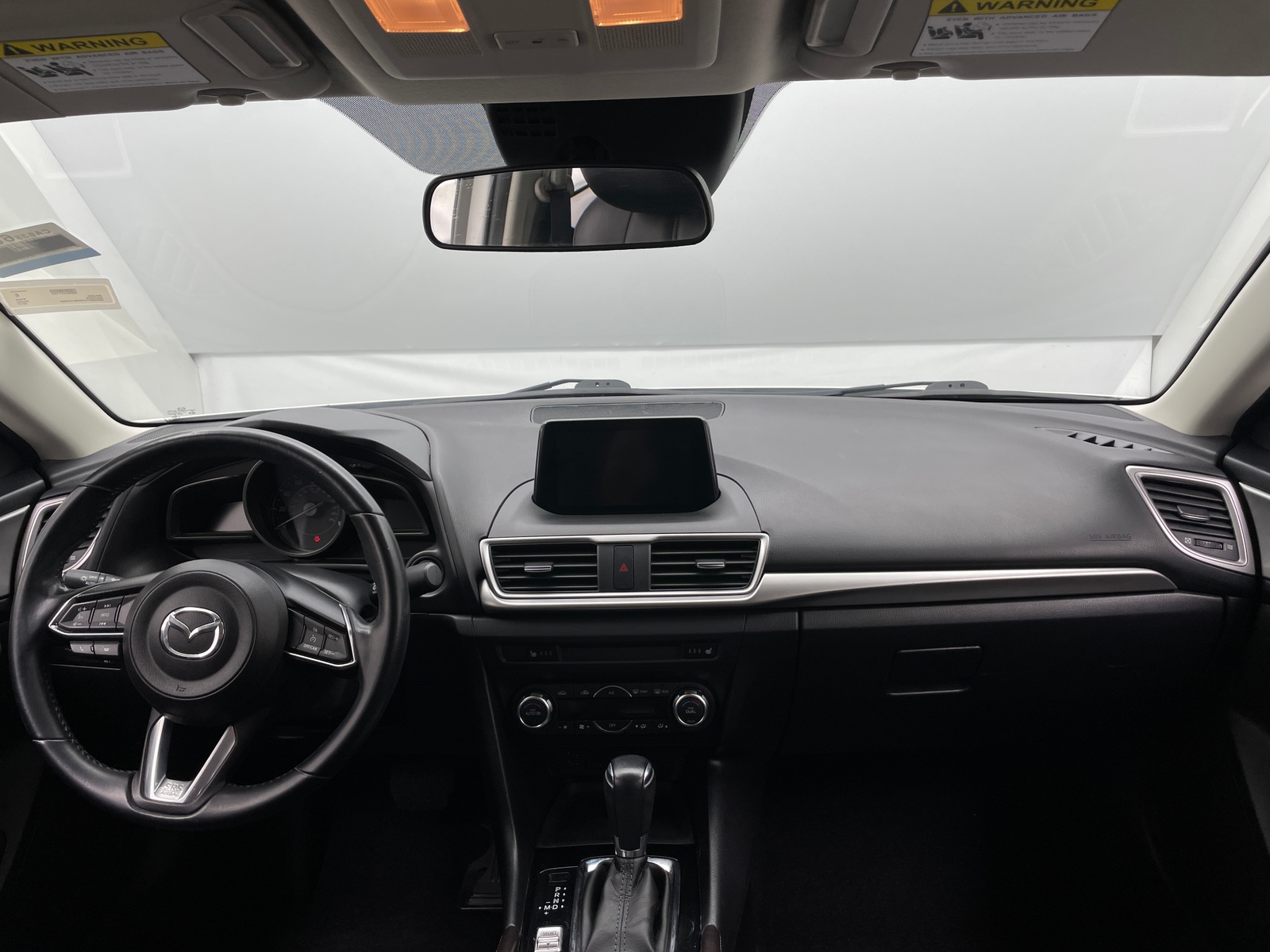 Thumbnail: 2017 Mazda Mazda3 - 2