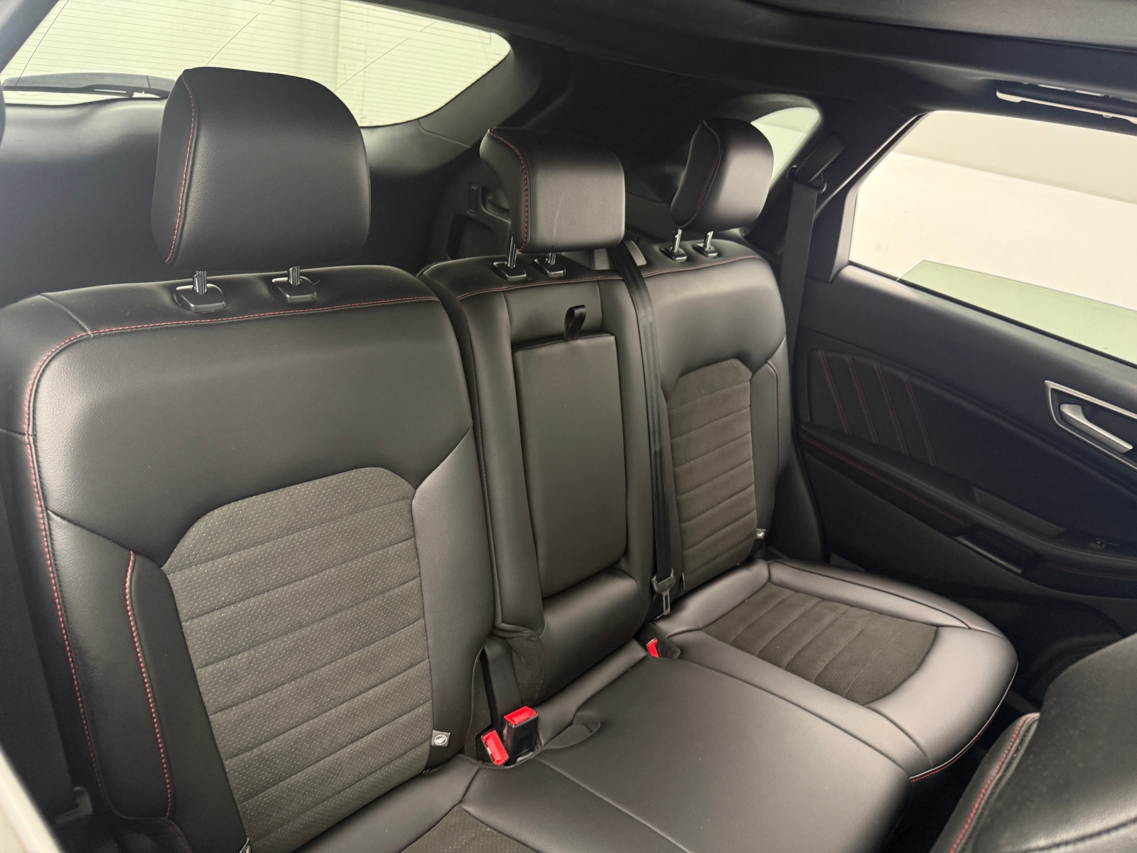 Thumbnail: 2022 Ford Edge - 5