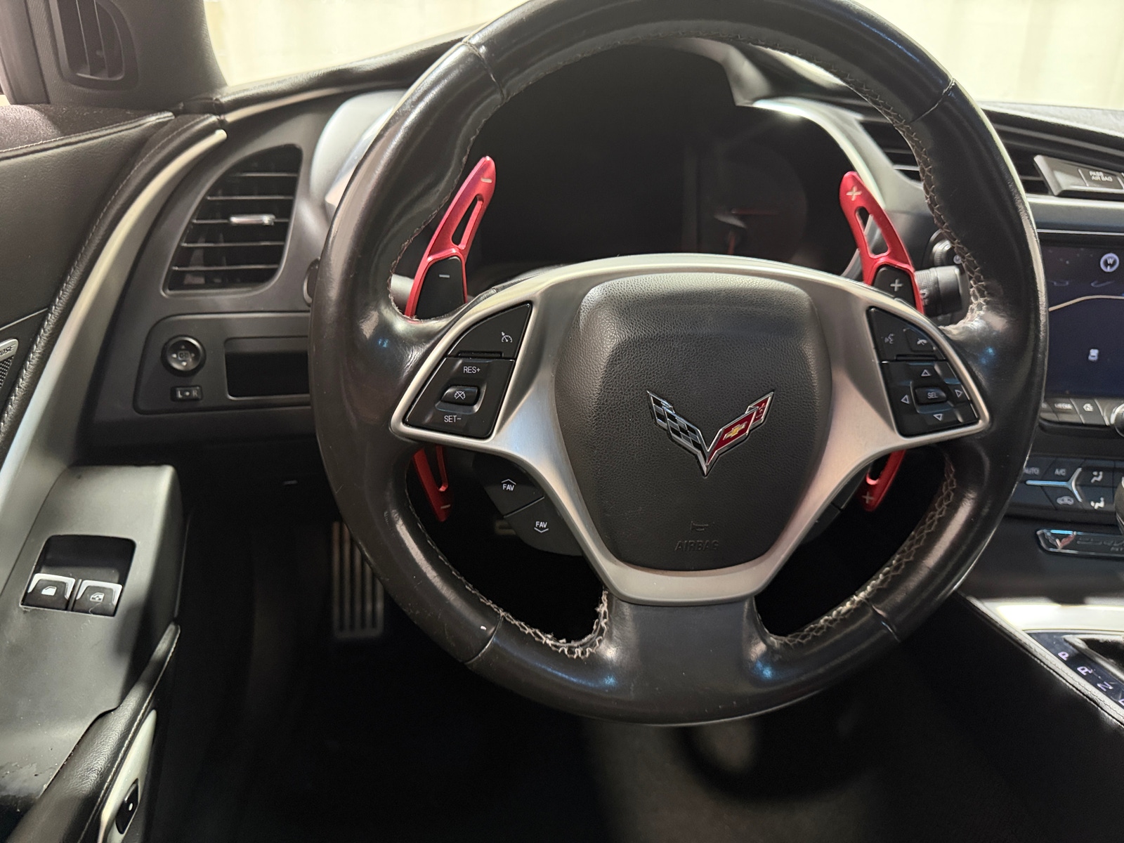 Thumbnail: 2015 Chevrolet Corvette - 3