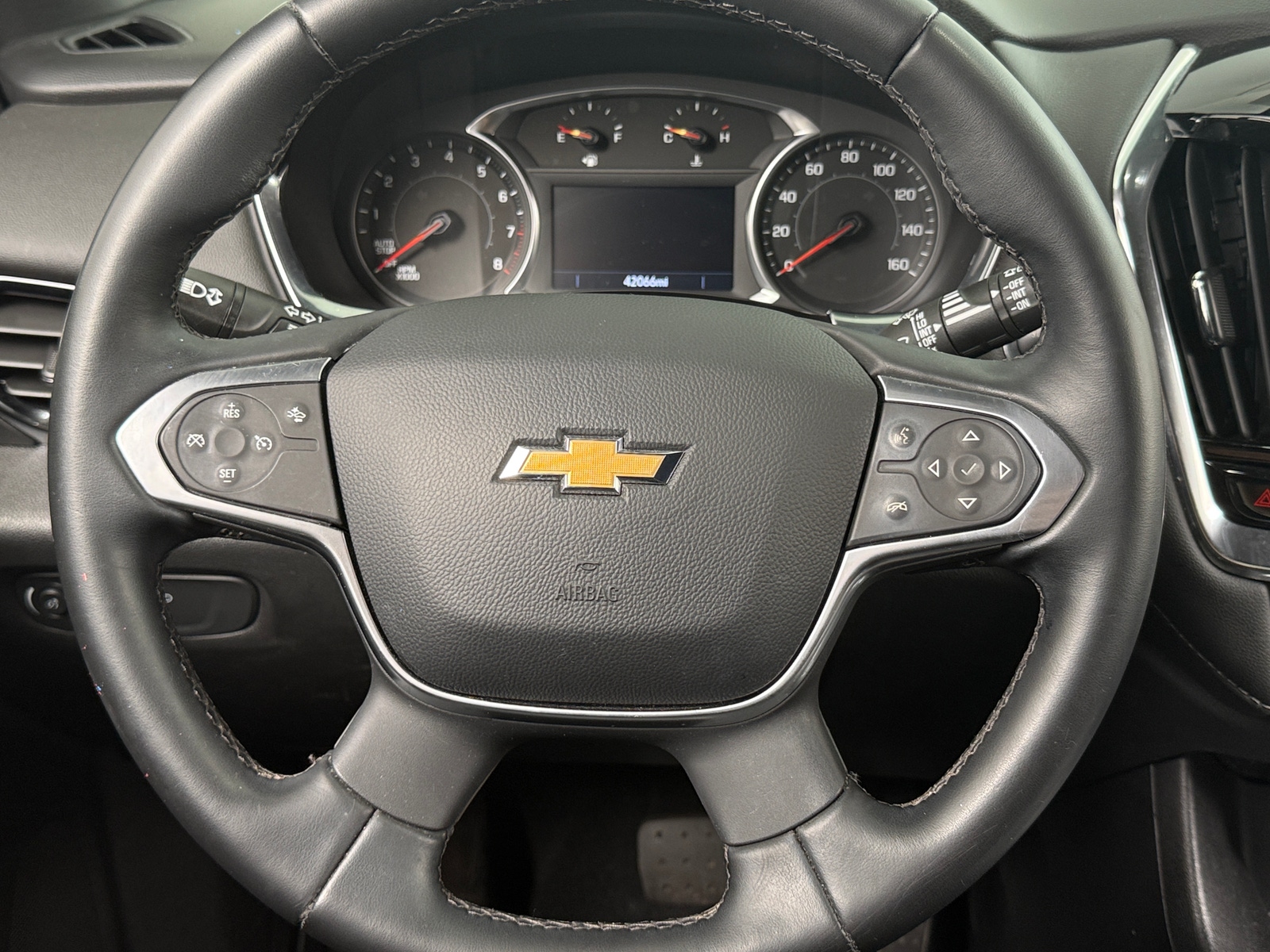 Thumbnail: 2023 Chevrolet Traverse - 5