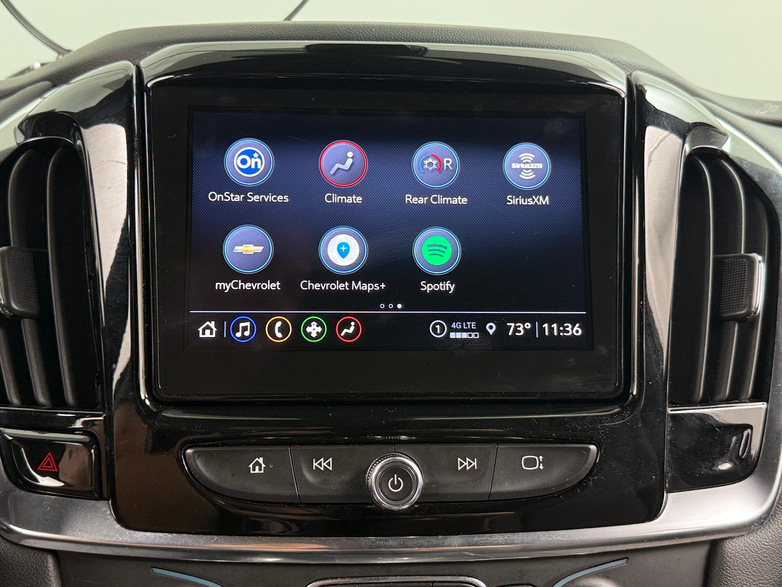 Thumbnail: 2023 Chevrolet Traverse - 4