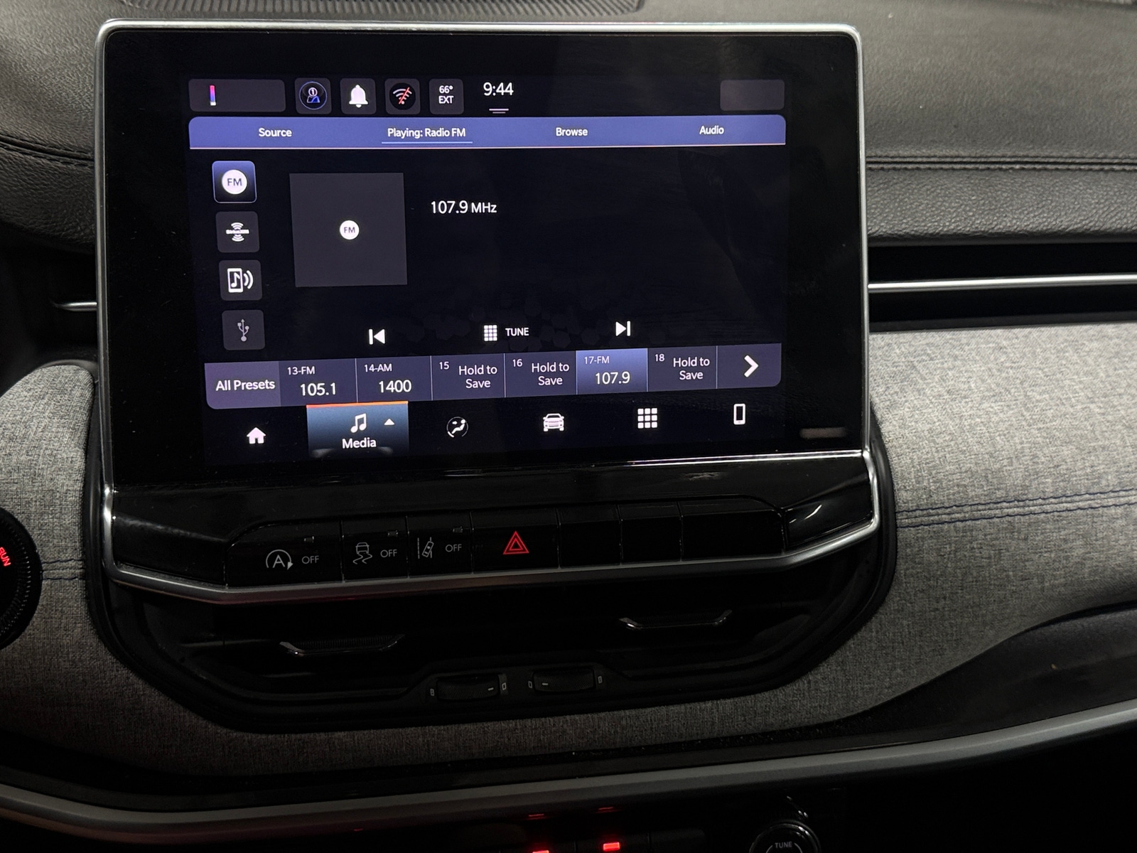 Thumbnail: 2024 Jeep Compass - 4