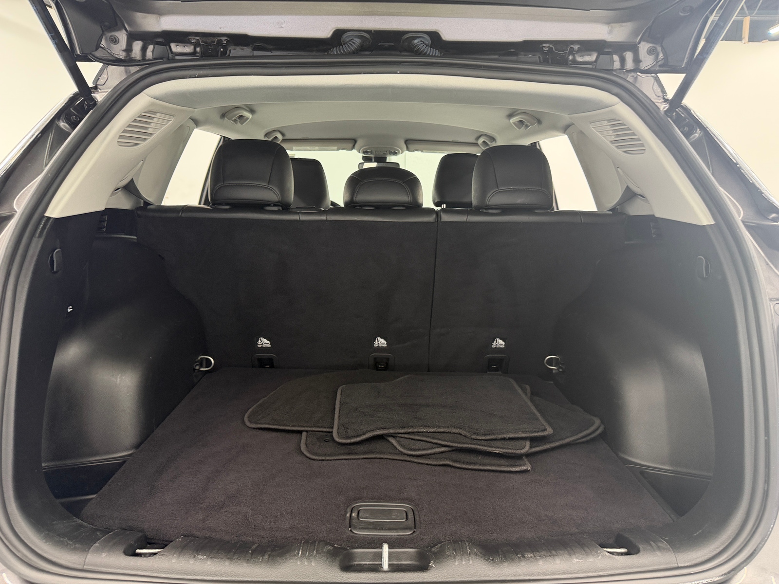 Thumbnail: 2022 Jeep Compass - 6