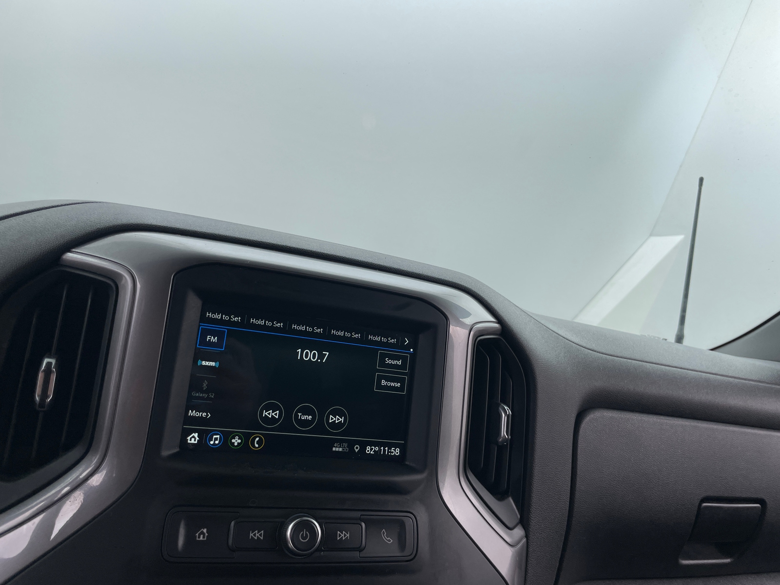 Thumbnail: 2019 Chevrolet Silverado 1500 - 4