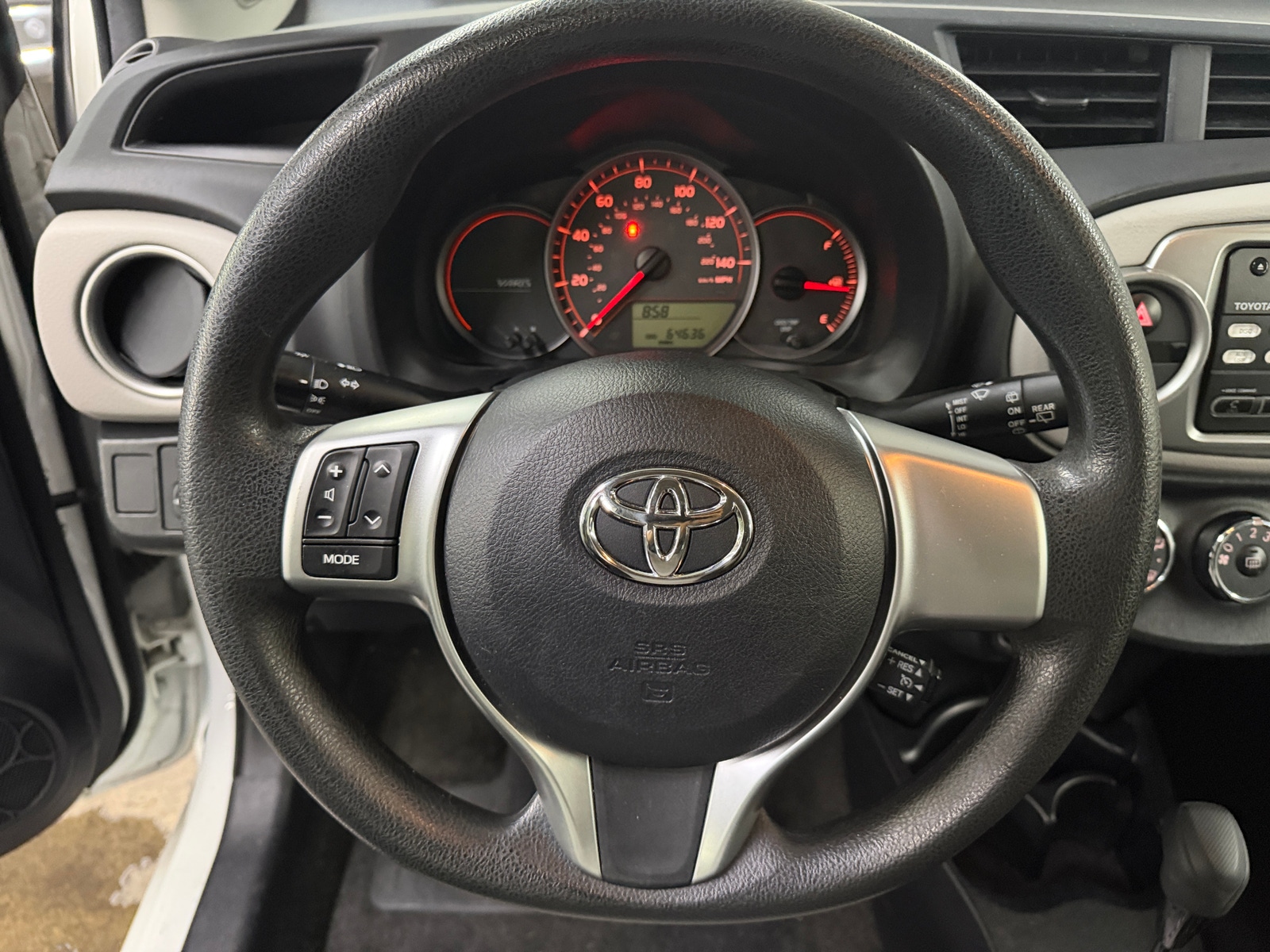 Thumbnail: 2013 Toyota Yaris - 5