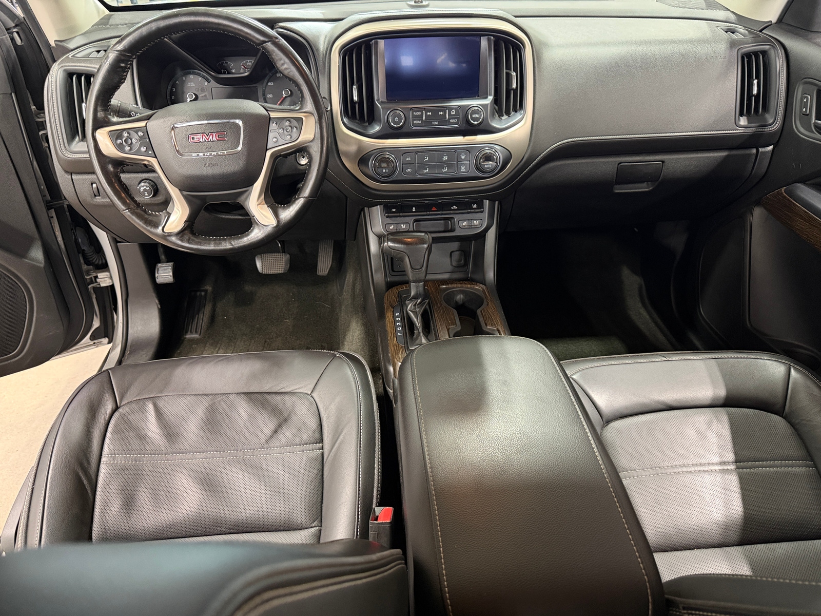 Thumbnail: 2018 GMC Canyon - 2