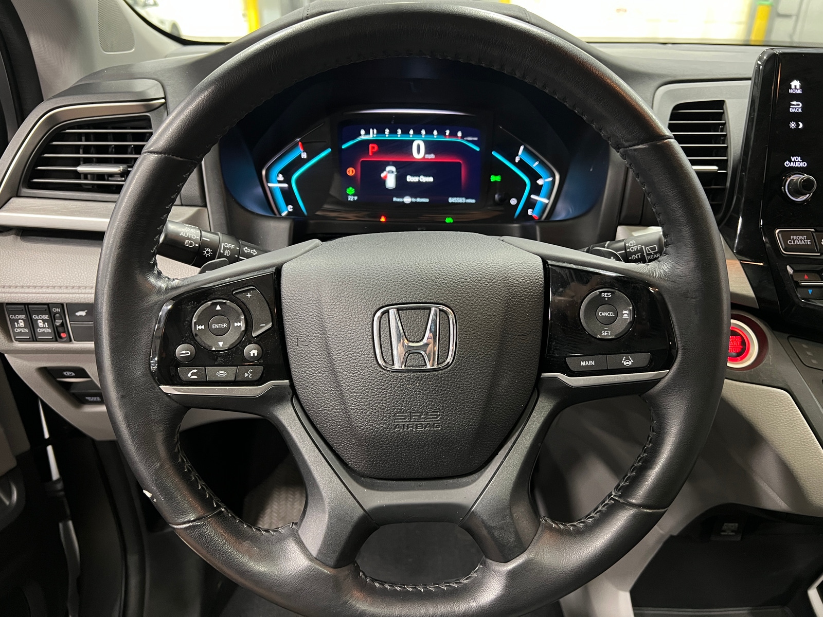 Thumbnail: 2018 Honda Odyssey - 4