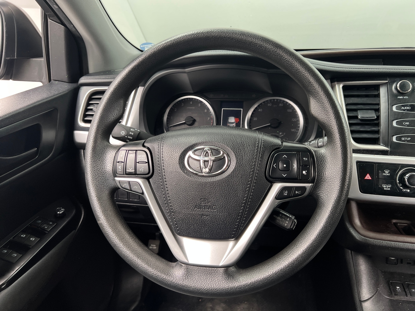 Thumbnail: 2019 Toyota Highlander - 5