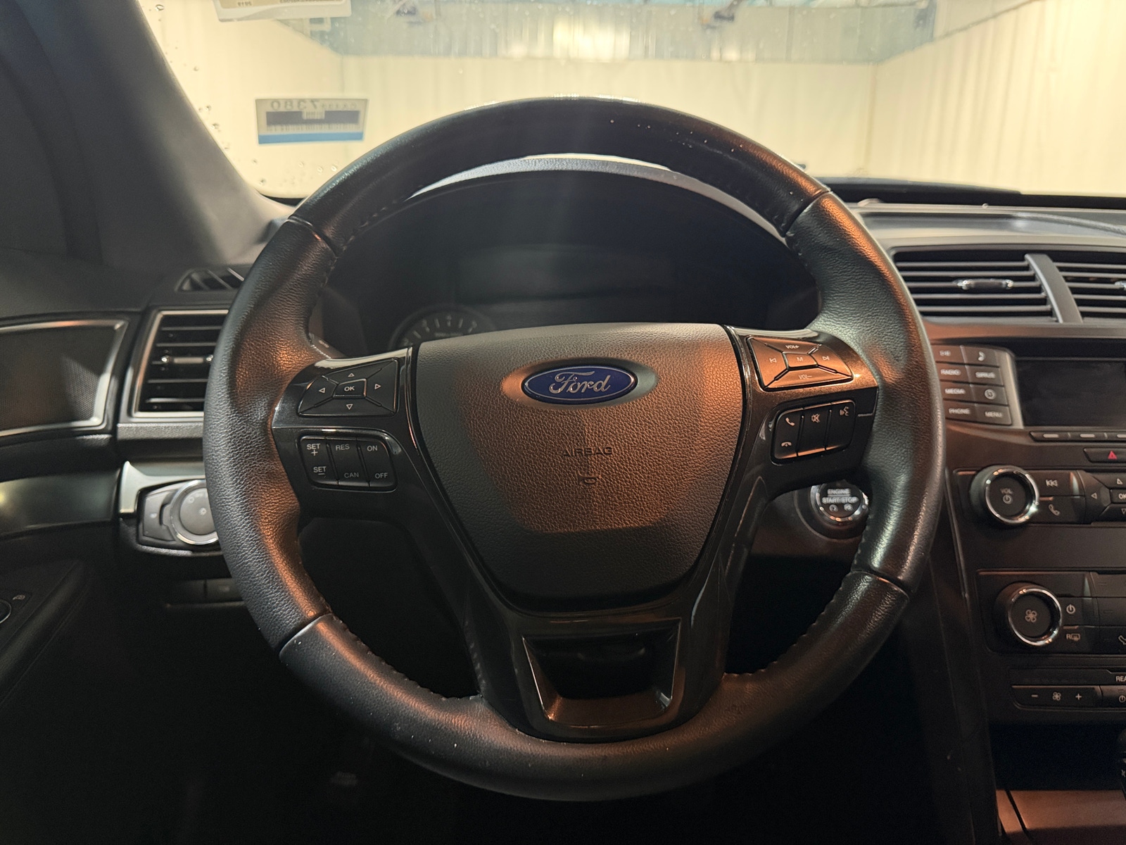 Thumbnail: 2019 Ford Explorer - 5