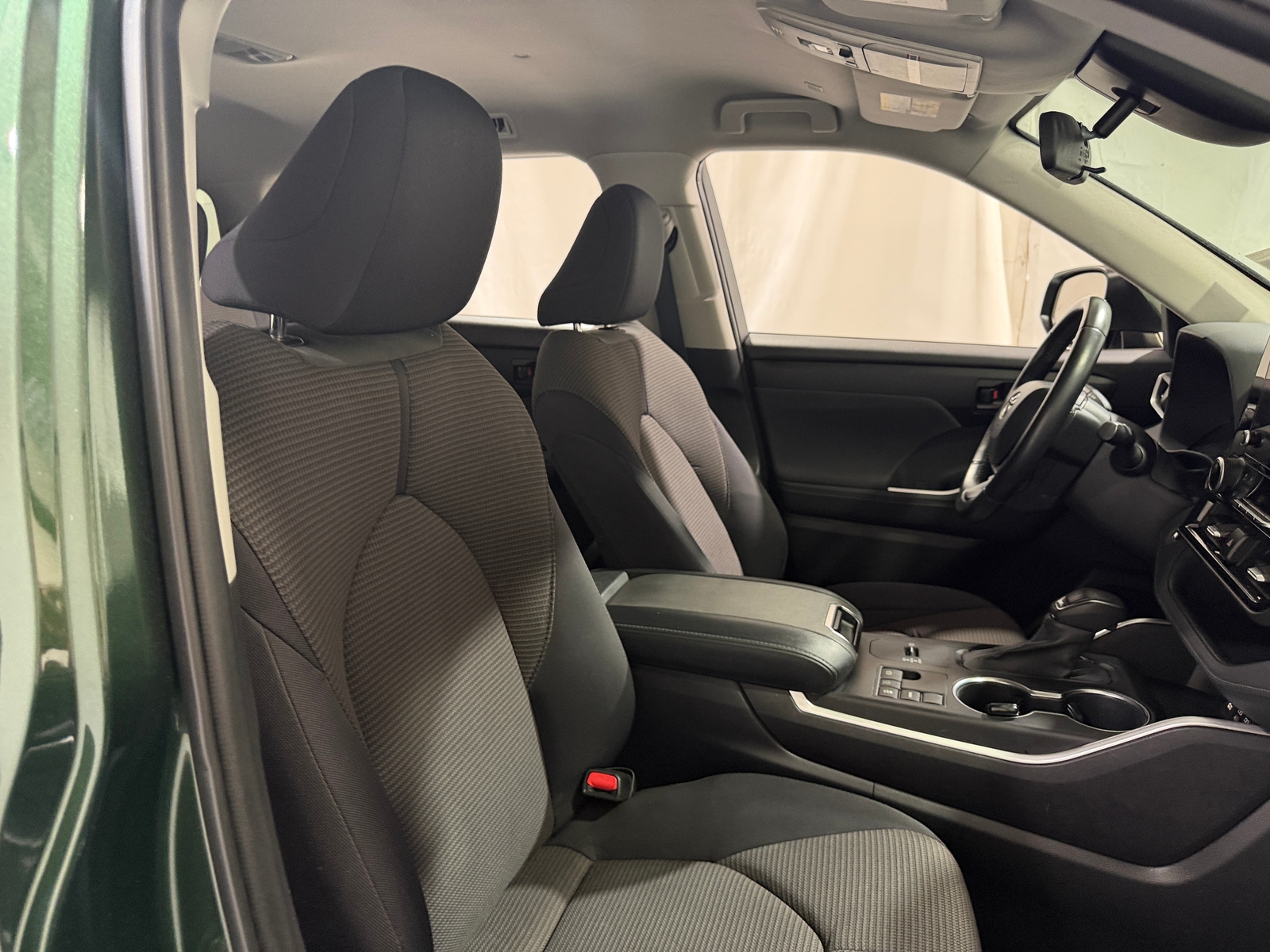 Thumbnail: 2023 Toyota Highlander - 2