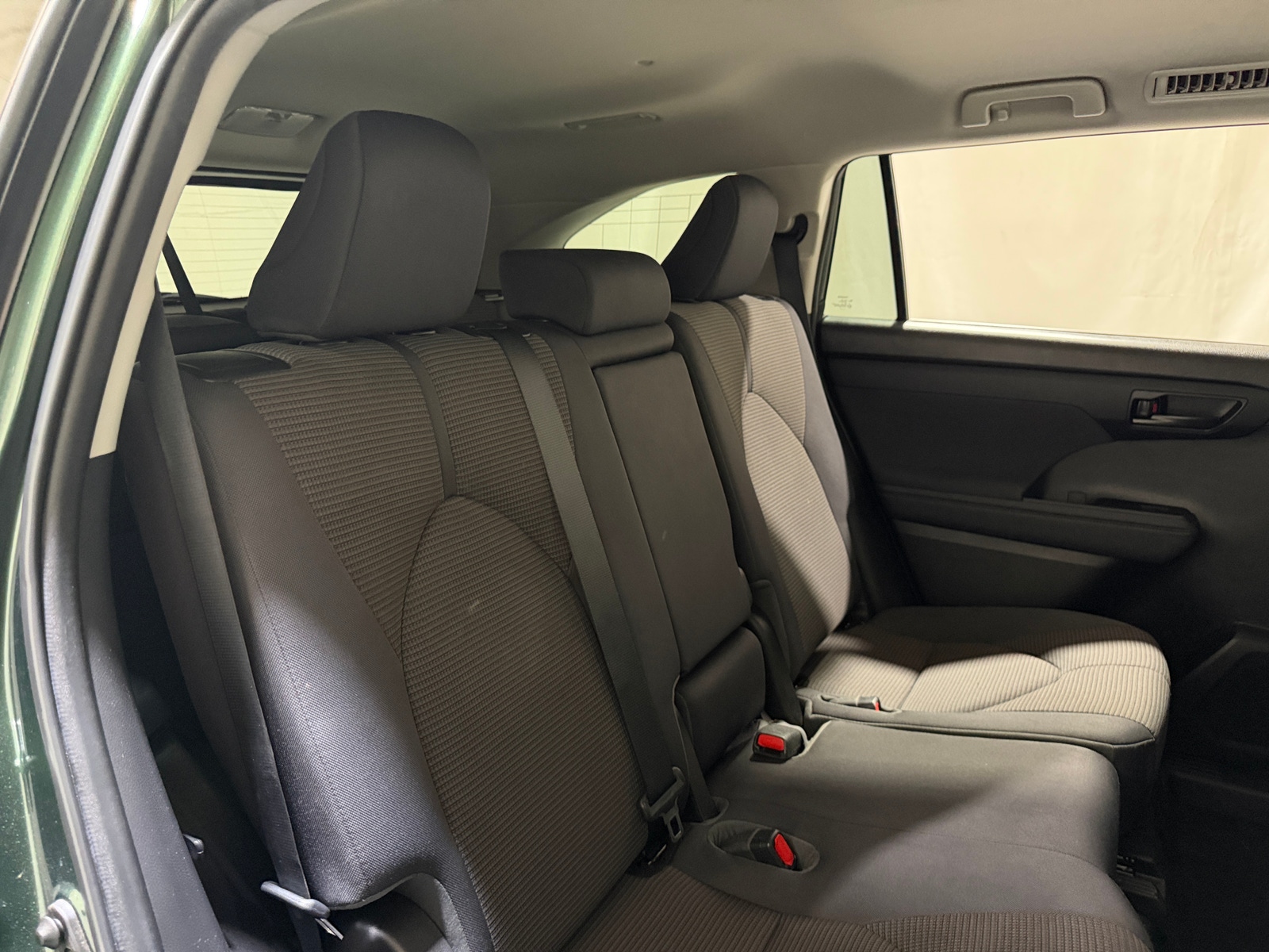 Thumbnail: 2023 Toyota Highlander - 6
