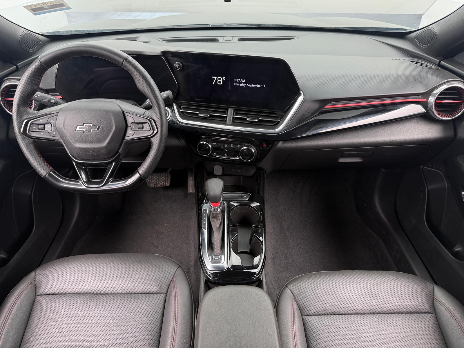 Thumbnail: 2025 Chevrolet Trax - 2