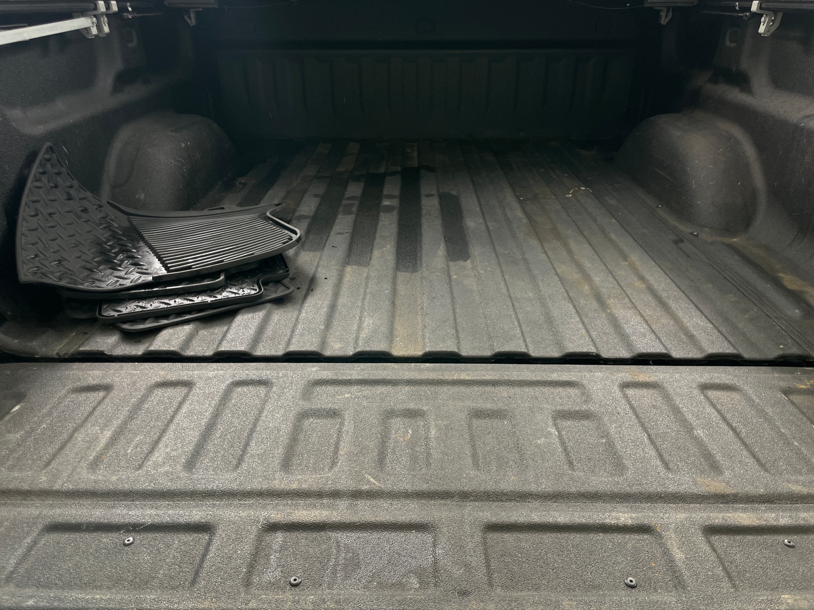 Thumbnail: 2018 Chevrolet Silverado 1500 - 7