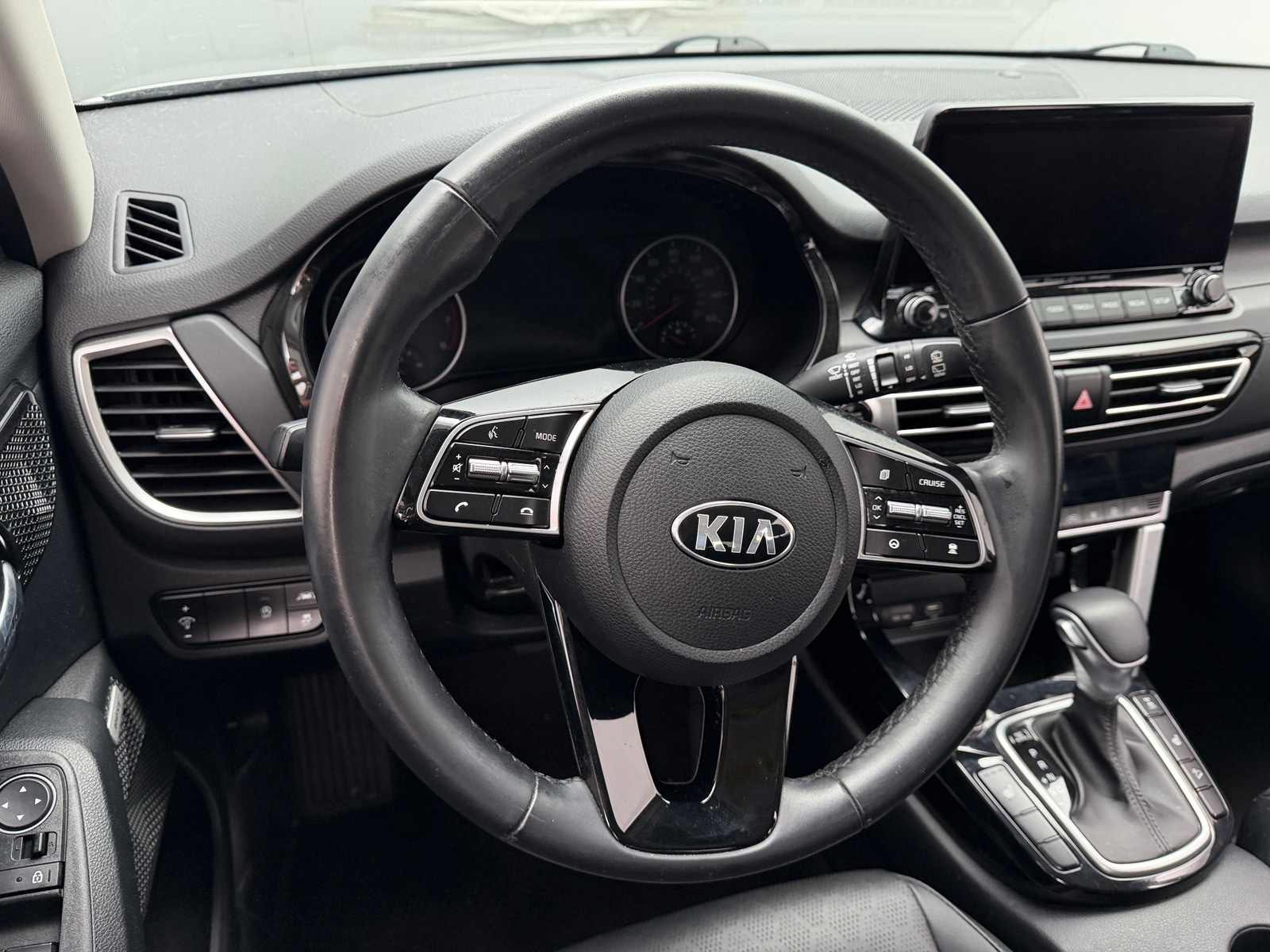 Thumbnail: 2021 Kia Seltos - 4