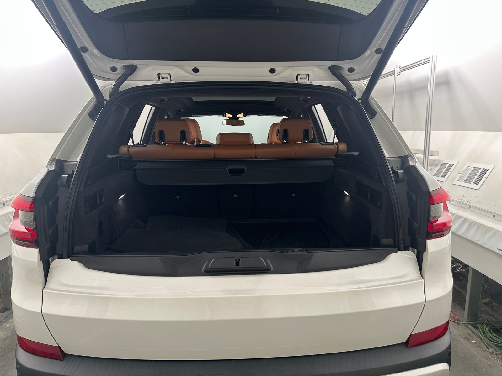 Thumbnail: 2021 BMW X5 - 6