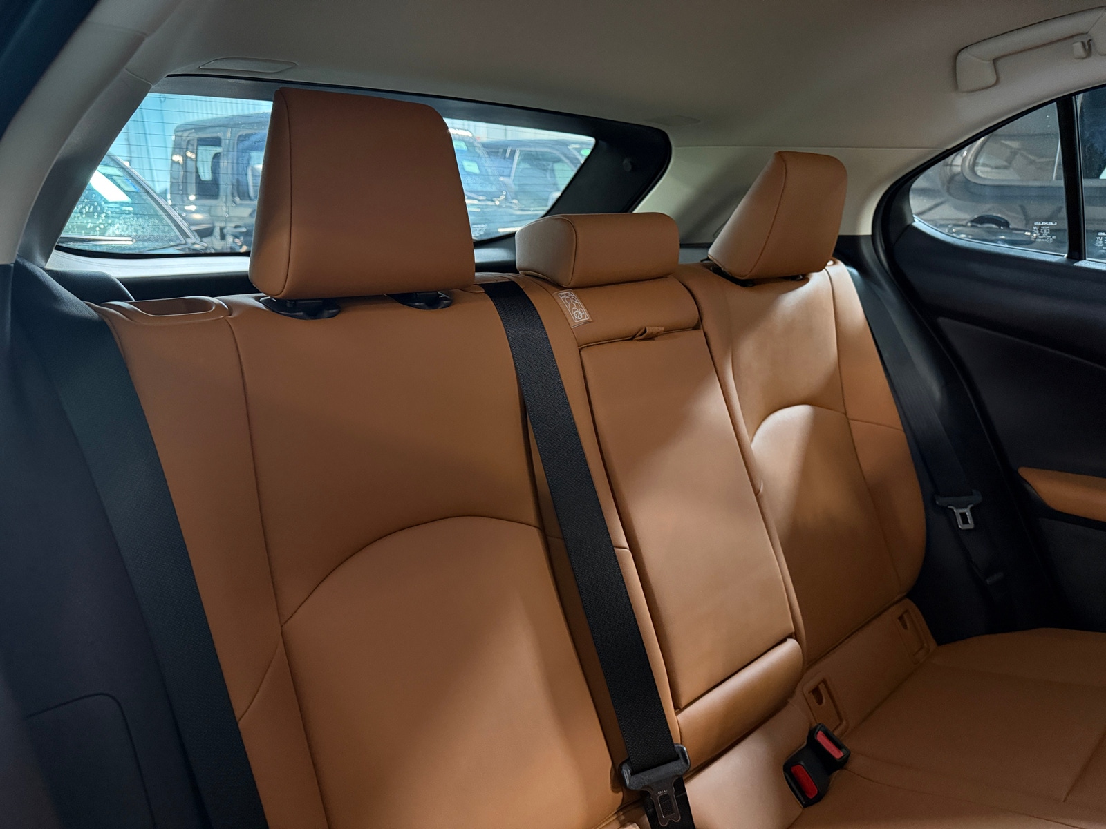 Thumbnail: 2020 Lexus UX - 5