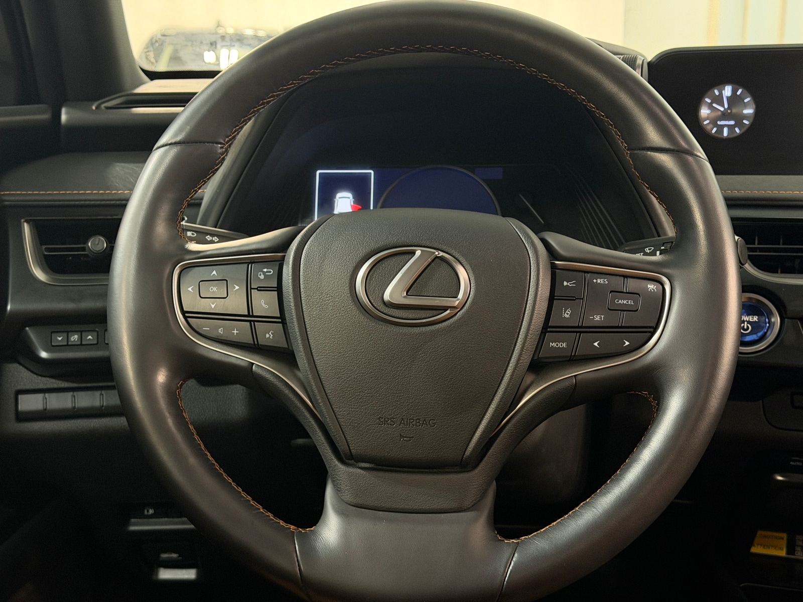 Thumbnail: 2020 Lexus UX - 4