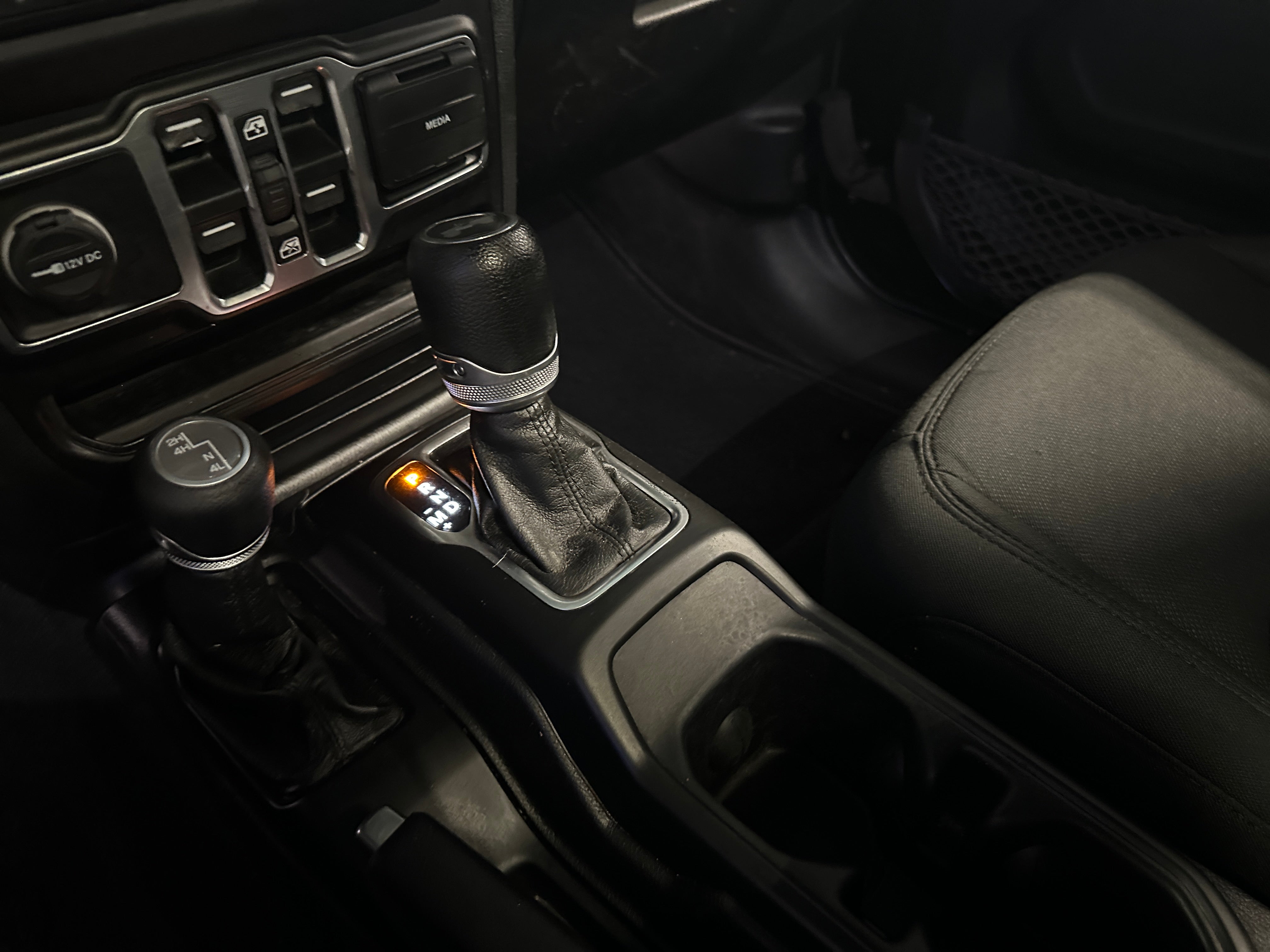 Used 2020 Jeep Wrangler Unlimited Sport S with VIN 1C4HJXDG6LW312907 for sale in Eagan, Minnesota
