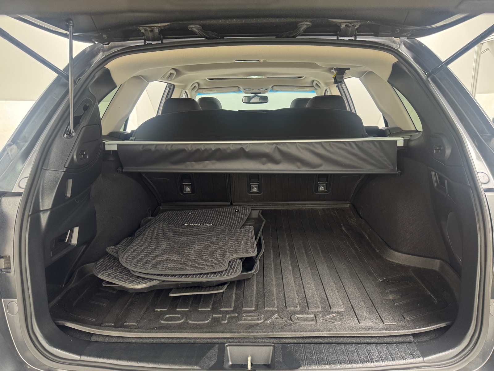Thumbnail: 2018 Subaru Outback - 6