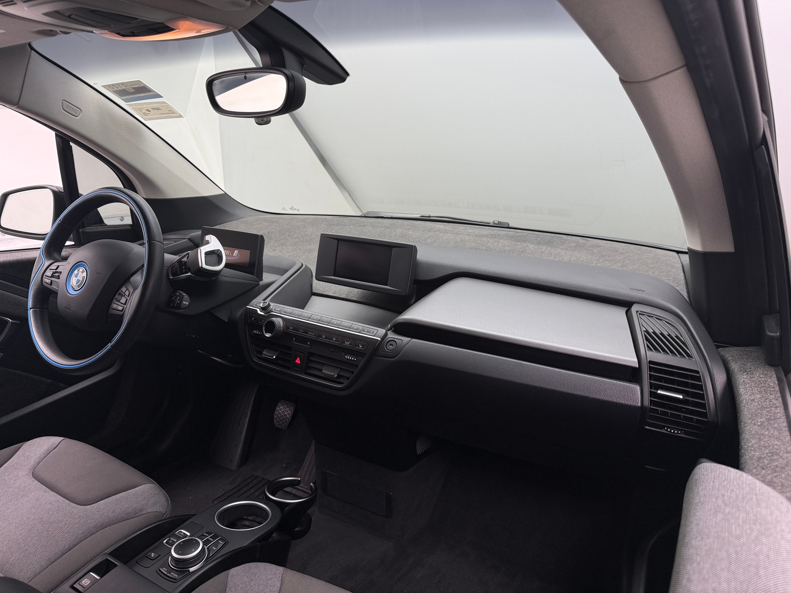 Thumbnail: 2019 BMW i3 - 3