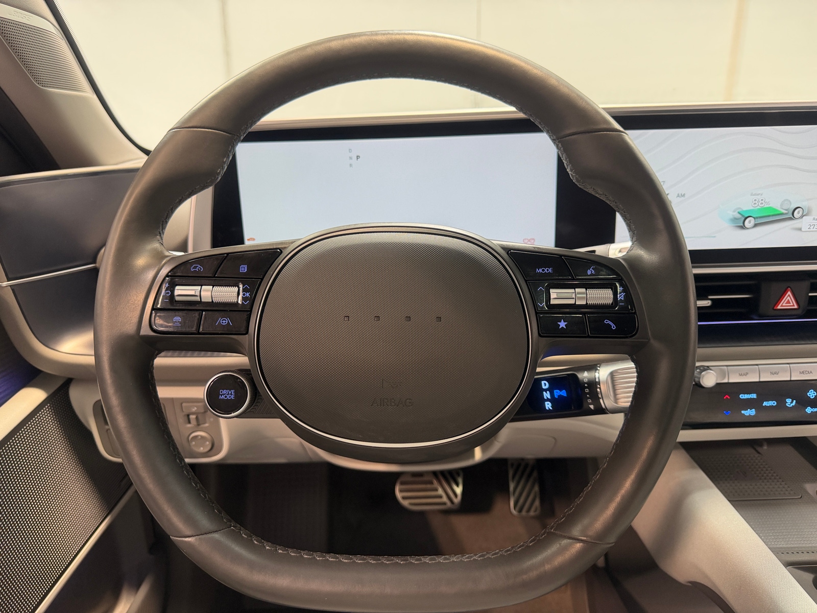 Thumbnail: 2024 Hyundai Ioniq 6 - 4