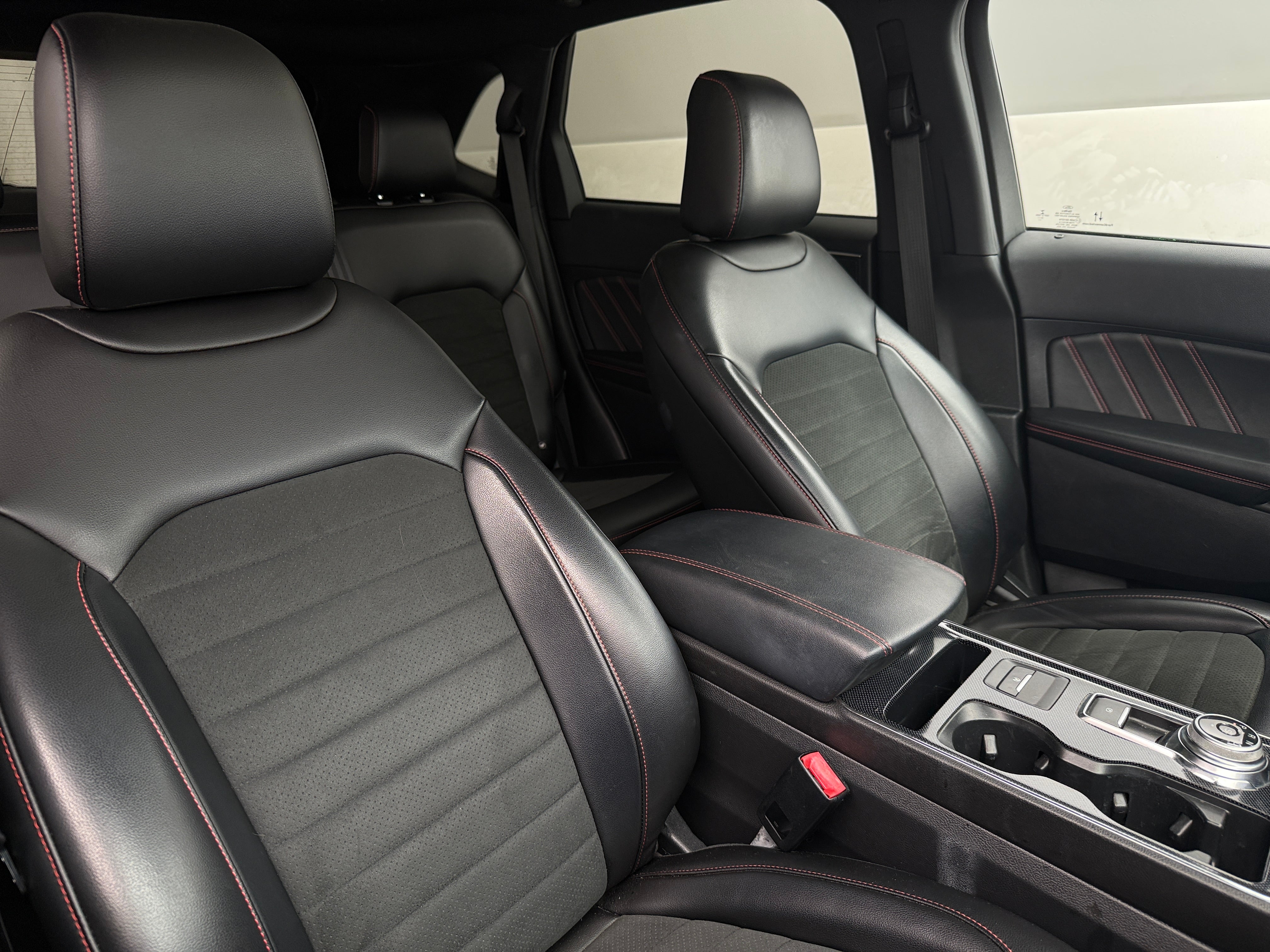 2022 Ford Edge ST-Line