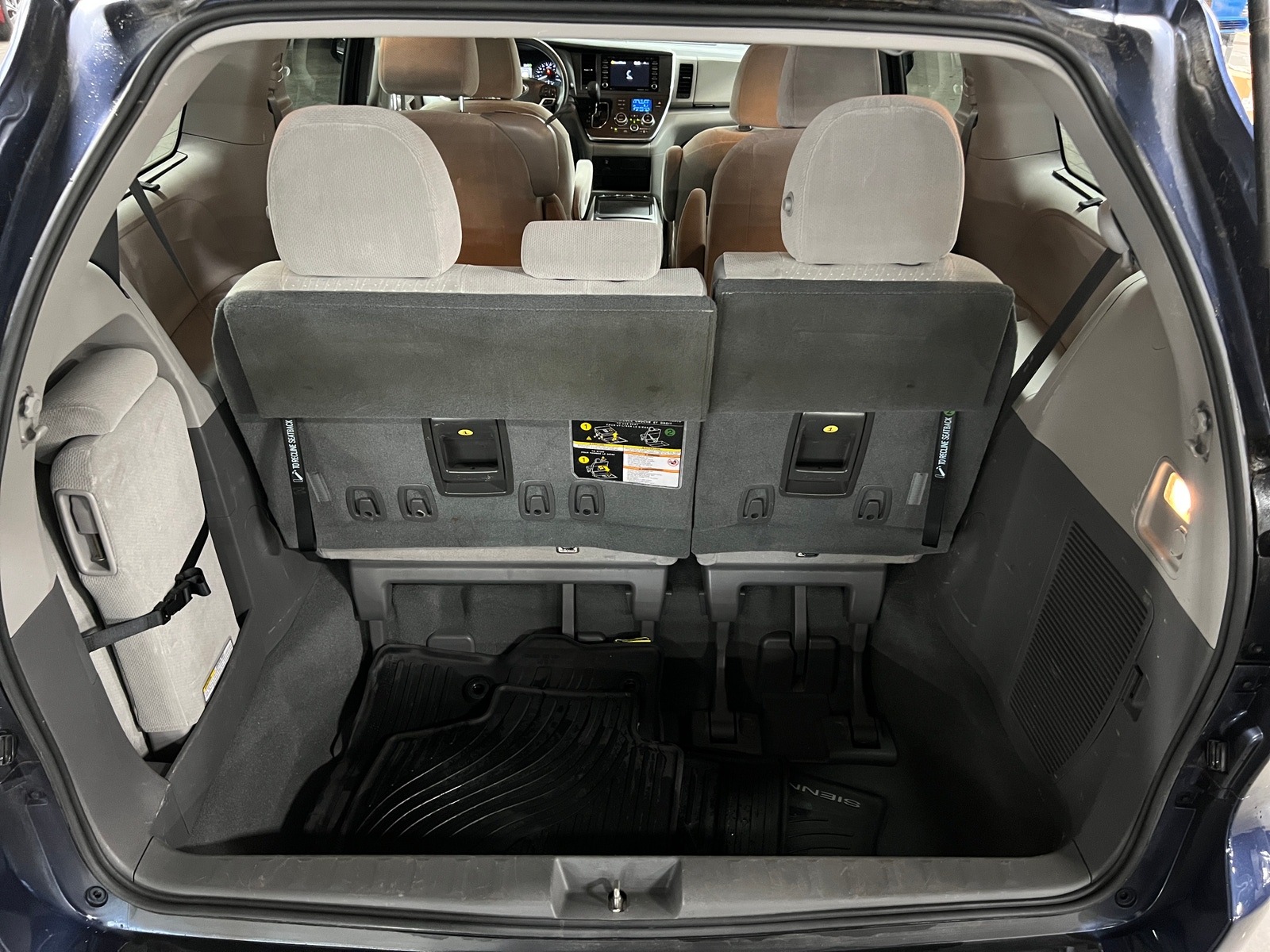 Thumbnail: 2019 Toyota Sienna - 7