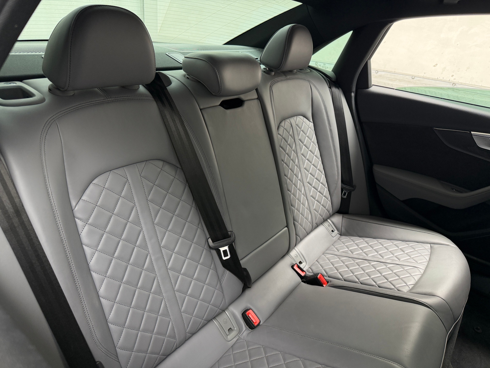 Thumbnail: 2018 Audi S4 - 6