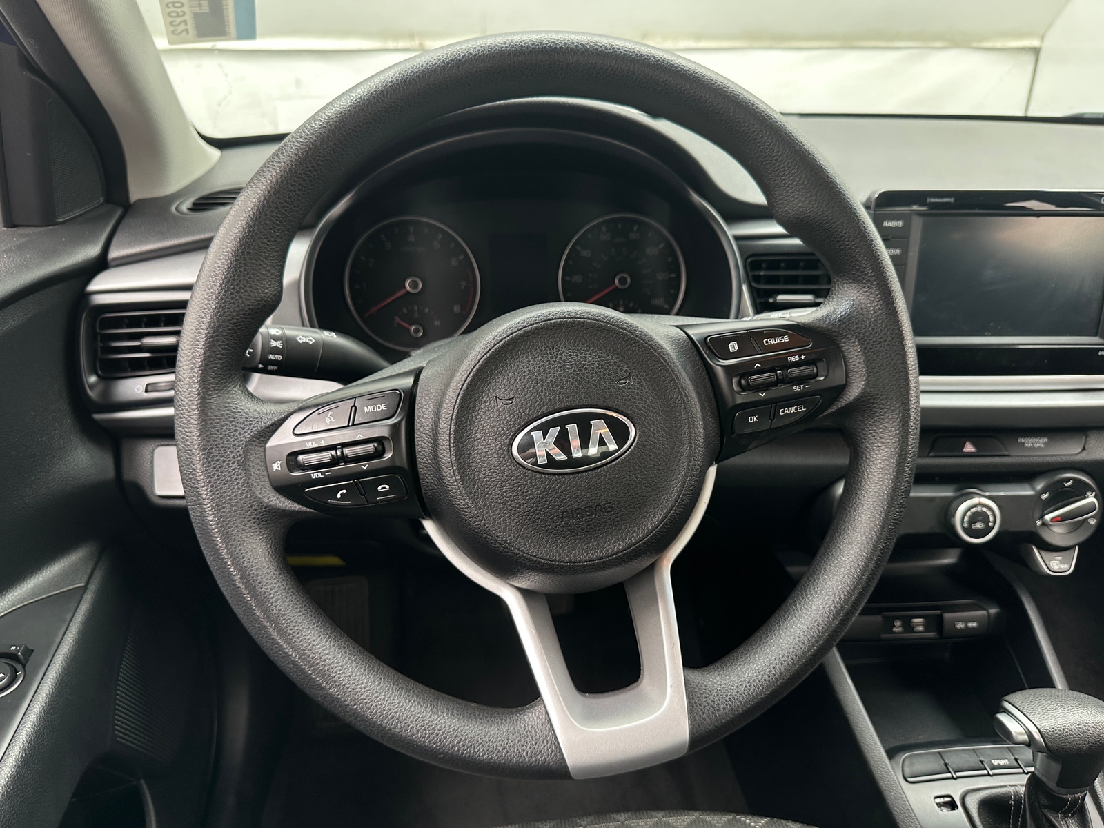 Thumbnail: 2020 Kia Rio - 5