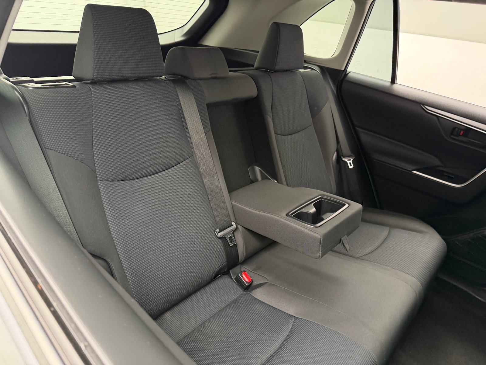 Thumbnail: 2021 Toyota RAV4 - 6