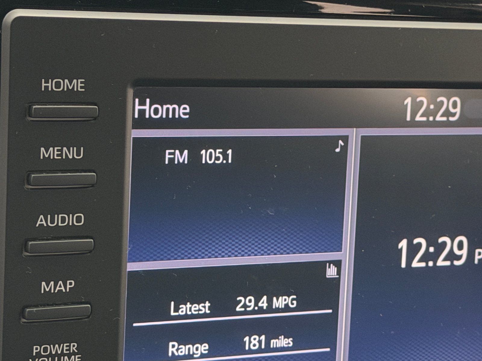 Thumbnail: 2021 Toyota RAV4 - 4