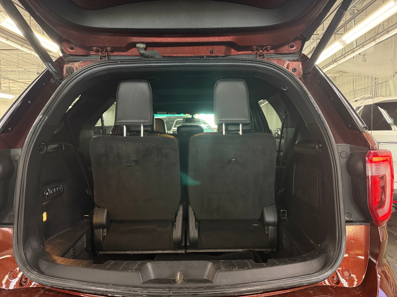 Thumbnail: 2016 Ford Explorer - 6
