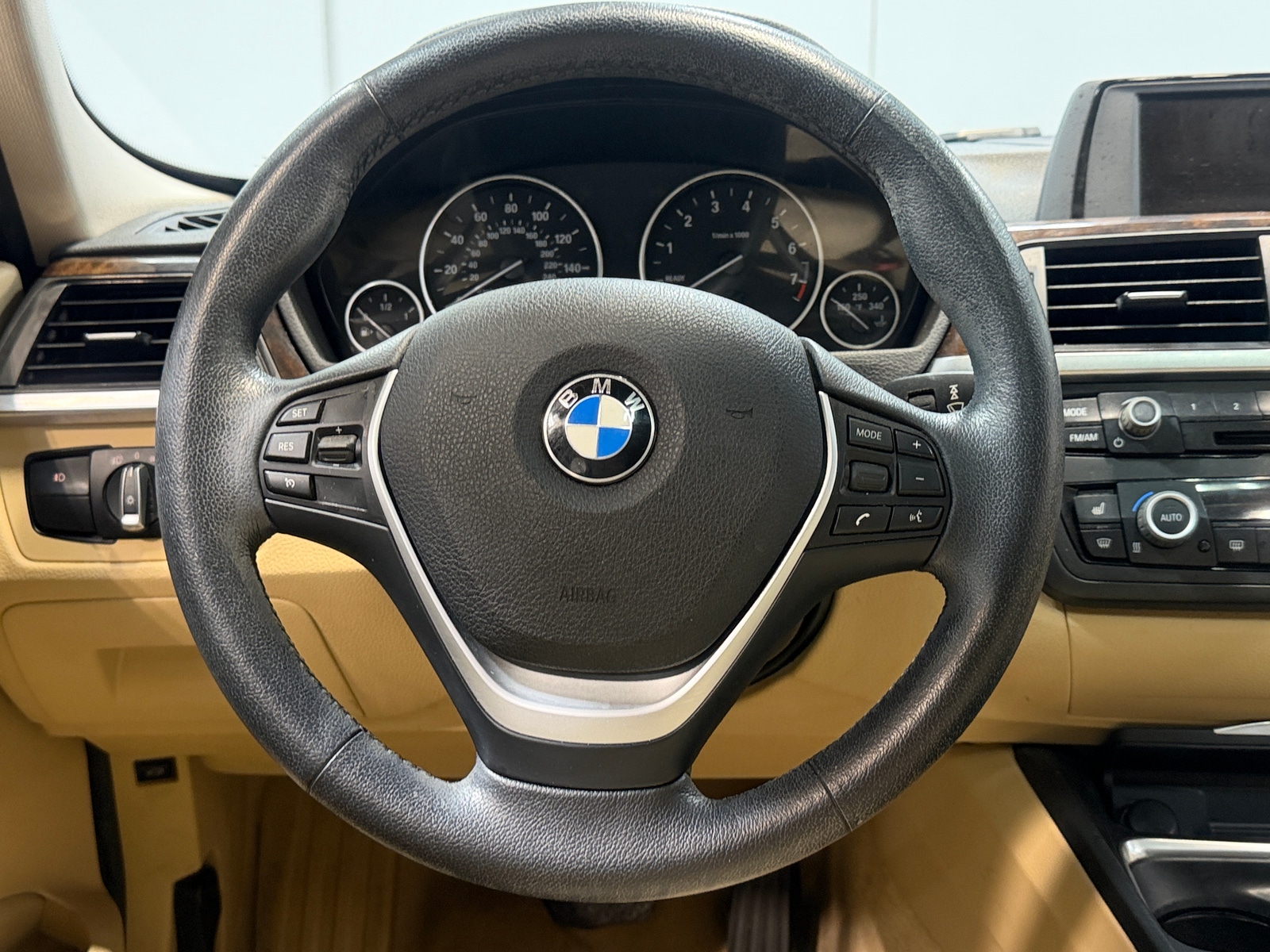 Thumbnail: 2015 BMW 3 Series - 5