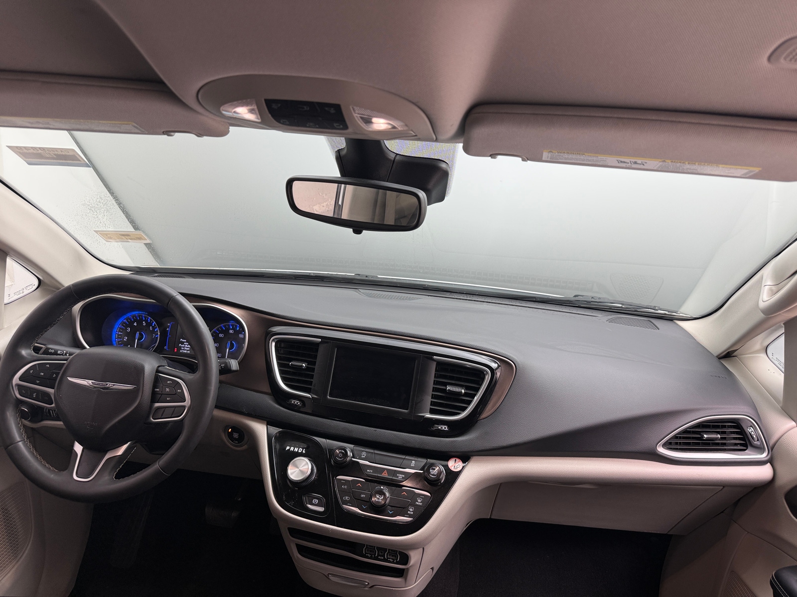 Thumbnail: 2023 Chrysler Voyager - 3