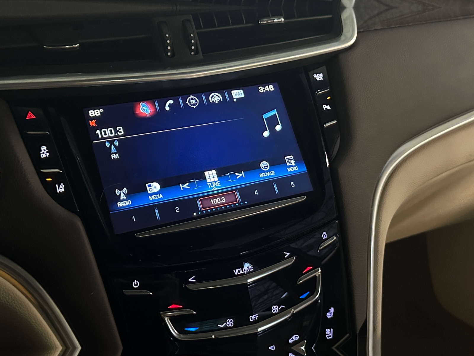 Thumbnail: 2016 Cadillac XTS - 3