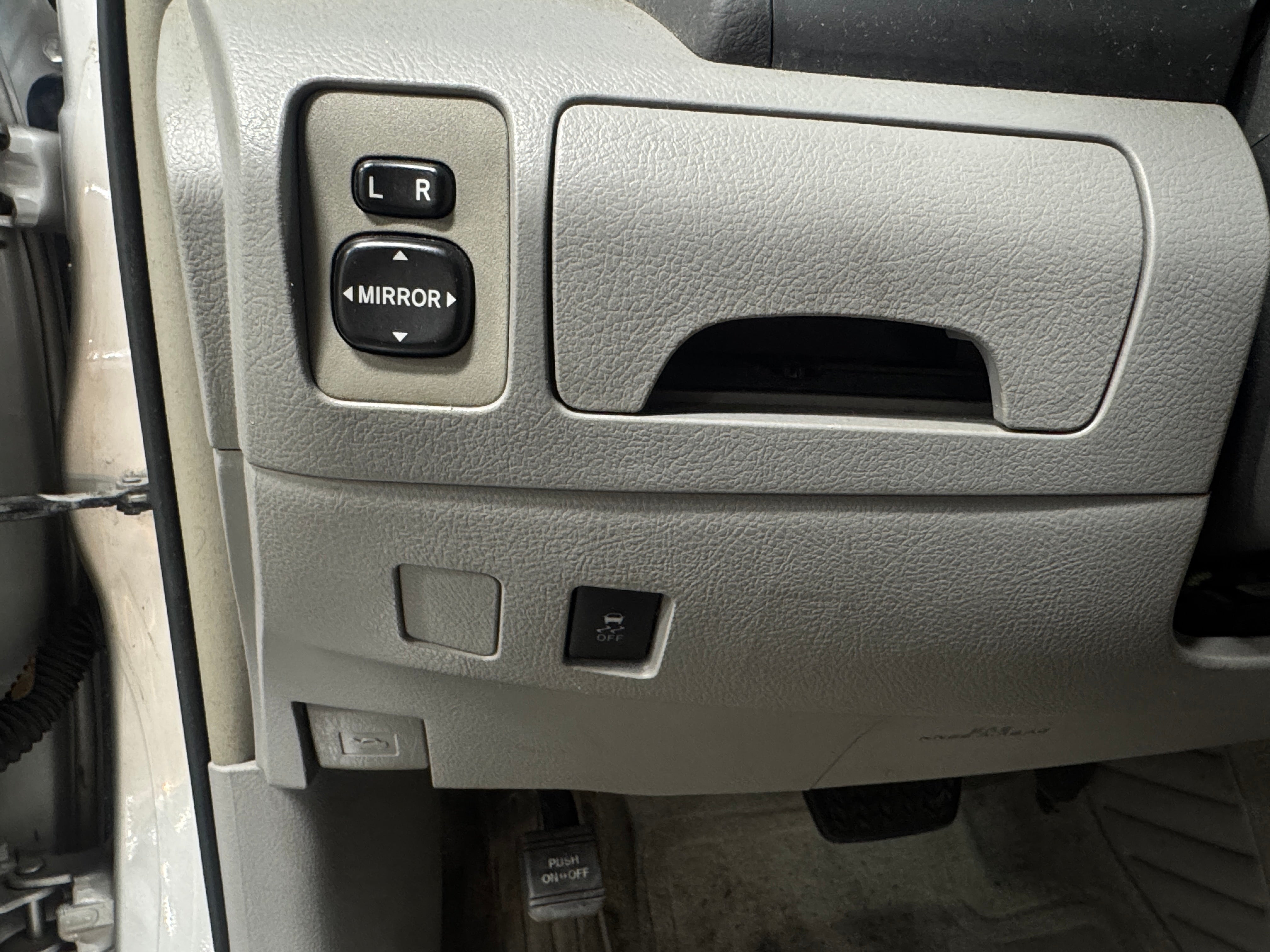 Used 2010 Toyota Camry LE with VIN 4T1BF3EK0AU044783 for sale in South Chesterfield, VA