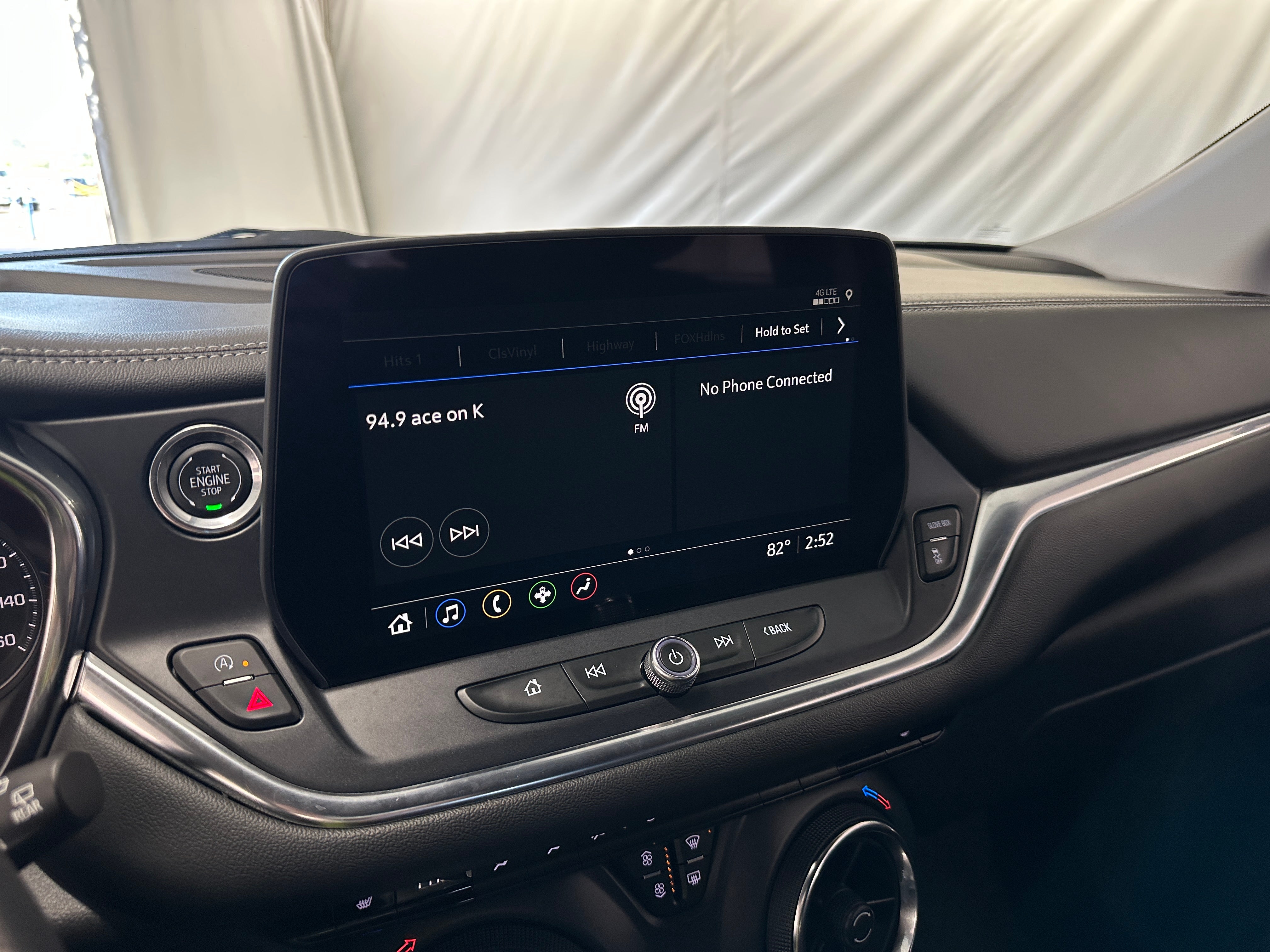 2025 Chevrolet Blazer 2LT - Photo 14