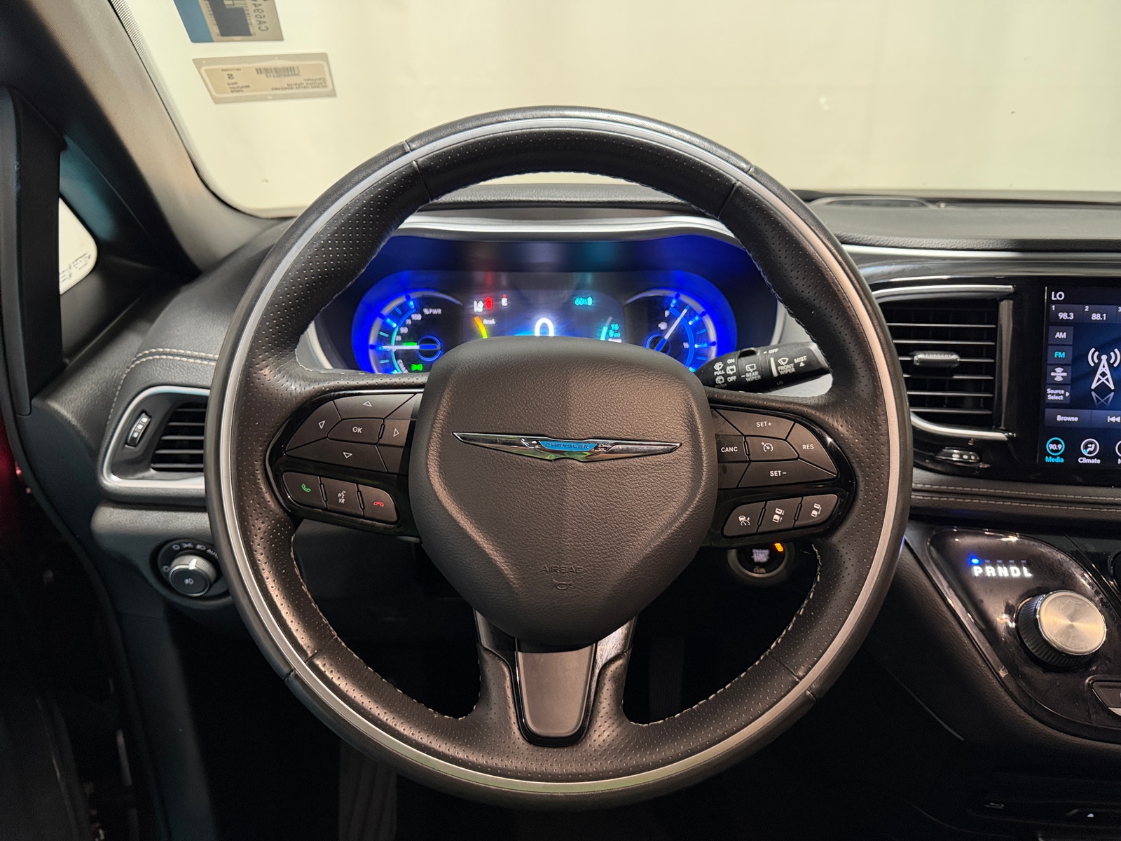Thumbnail: 2020 Chrysler Pacifica - 4