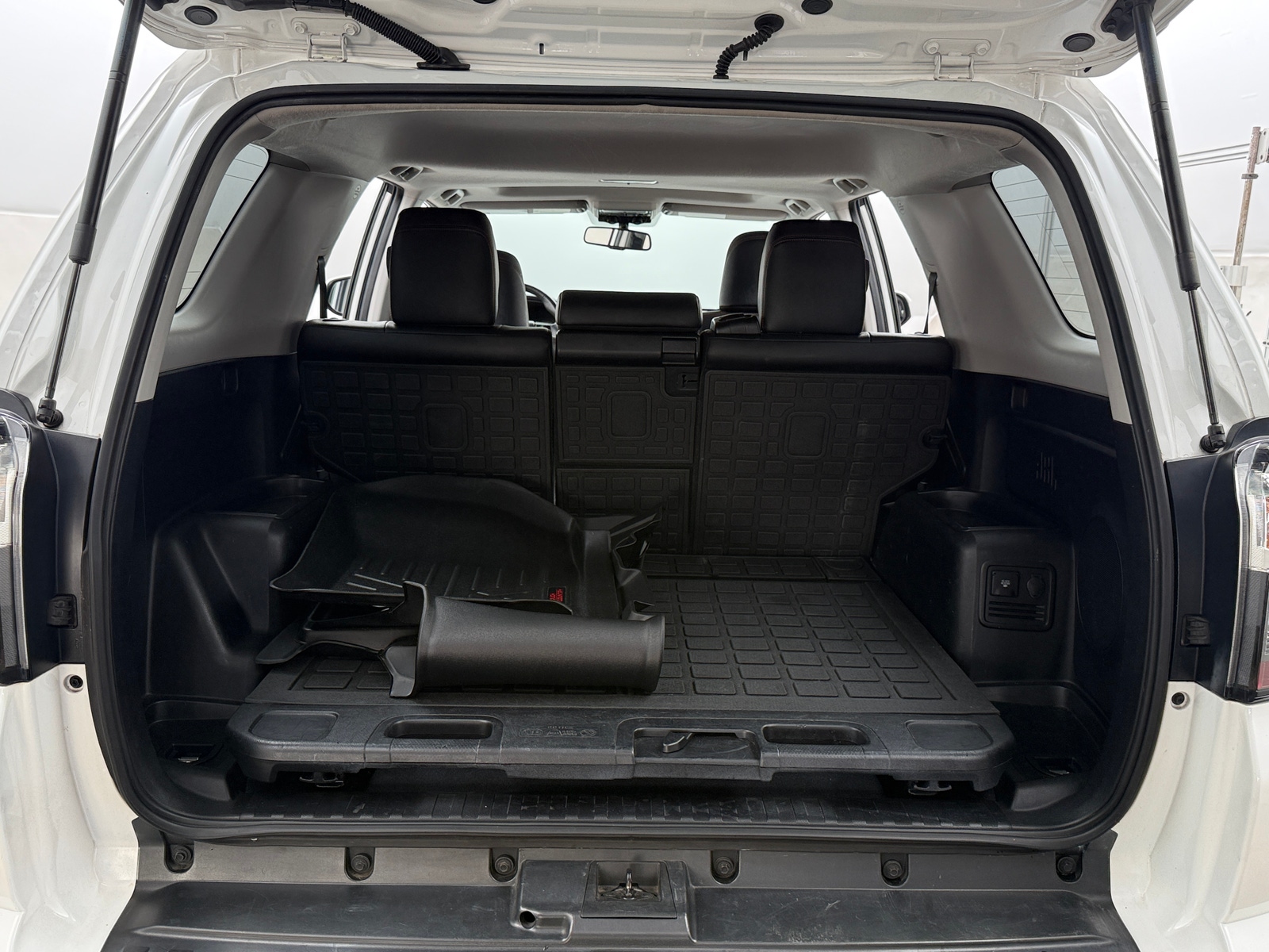 Thumbnail: 2019 Toyota 4Runner - 7