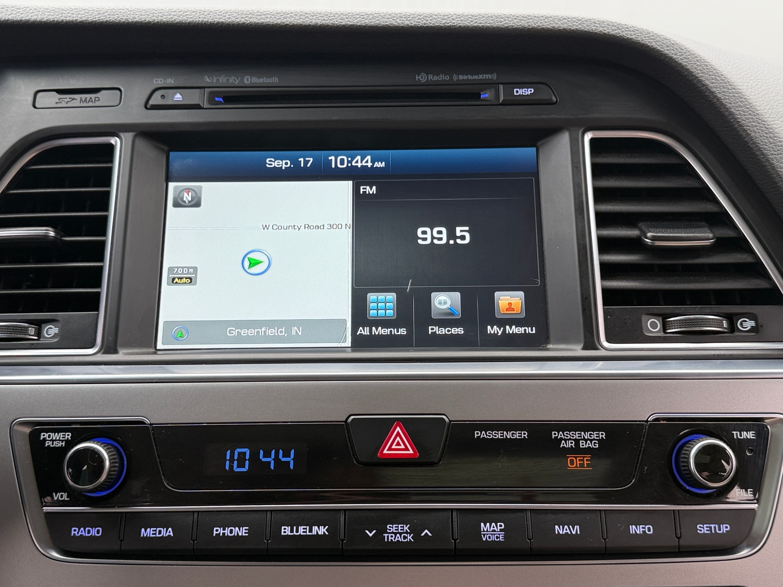 Thumbnail: 2015 Hyundai Sonata - 3
