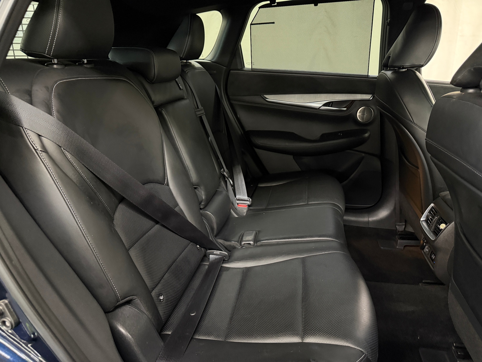 Thumbnail: 2019 INFINITI QX50 - 5