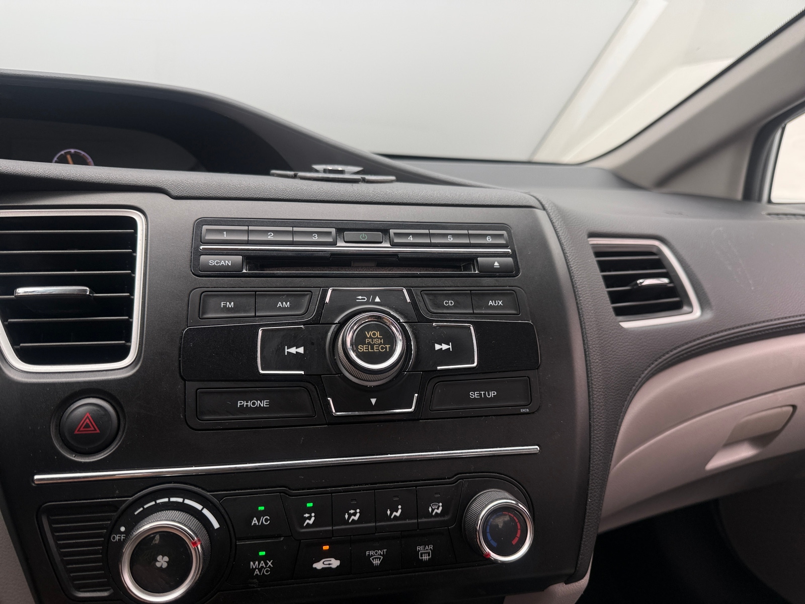 Thumbnail: 2015 Honda Civic - 4