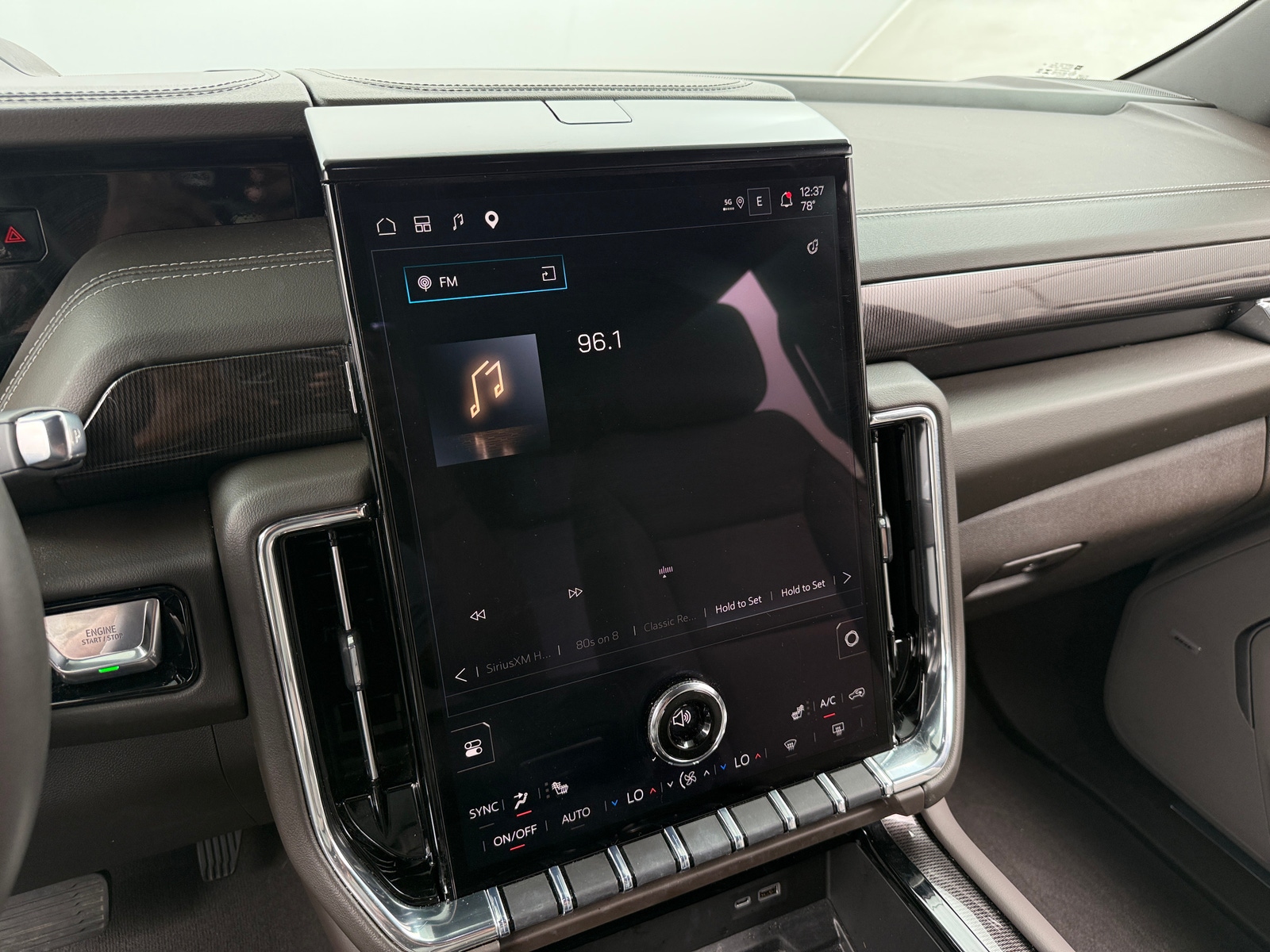 Thumbnail: 2026 GMC Yukon XL - 3