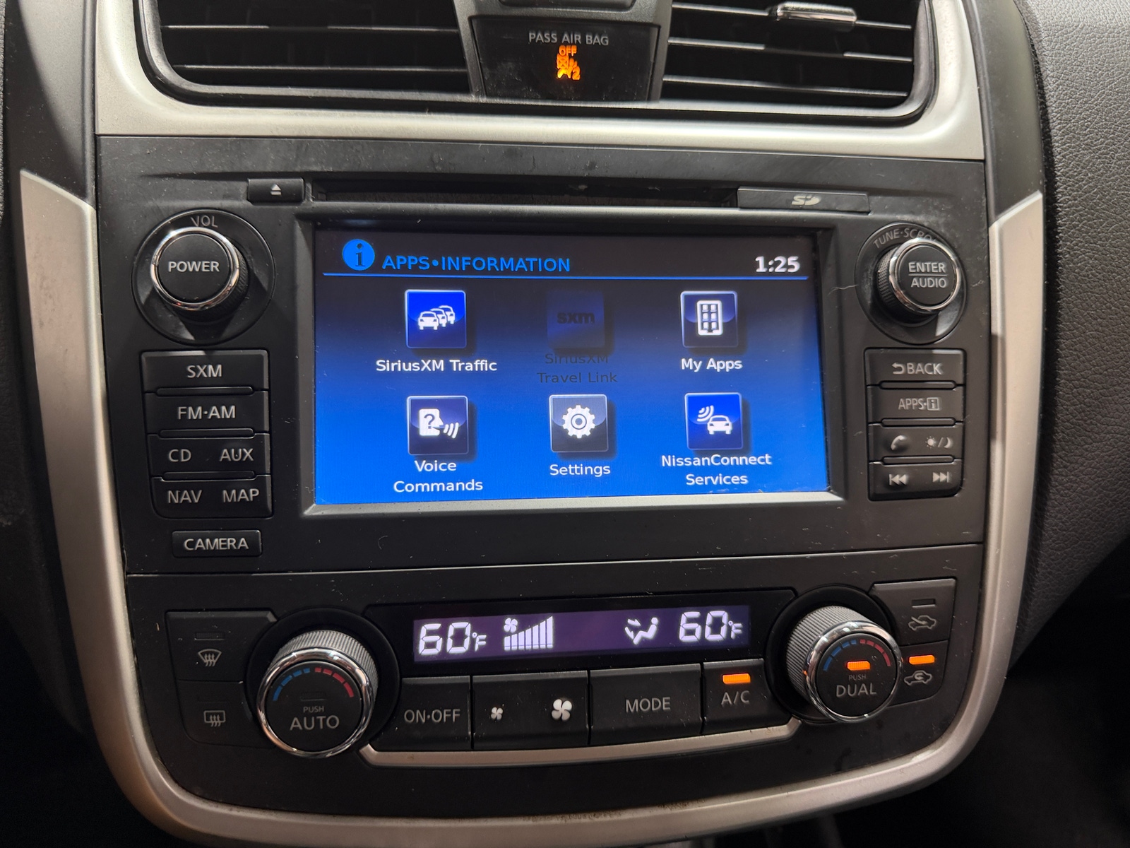 Thumbnail: 2016 Nissan Altima - 3